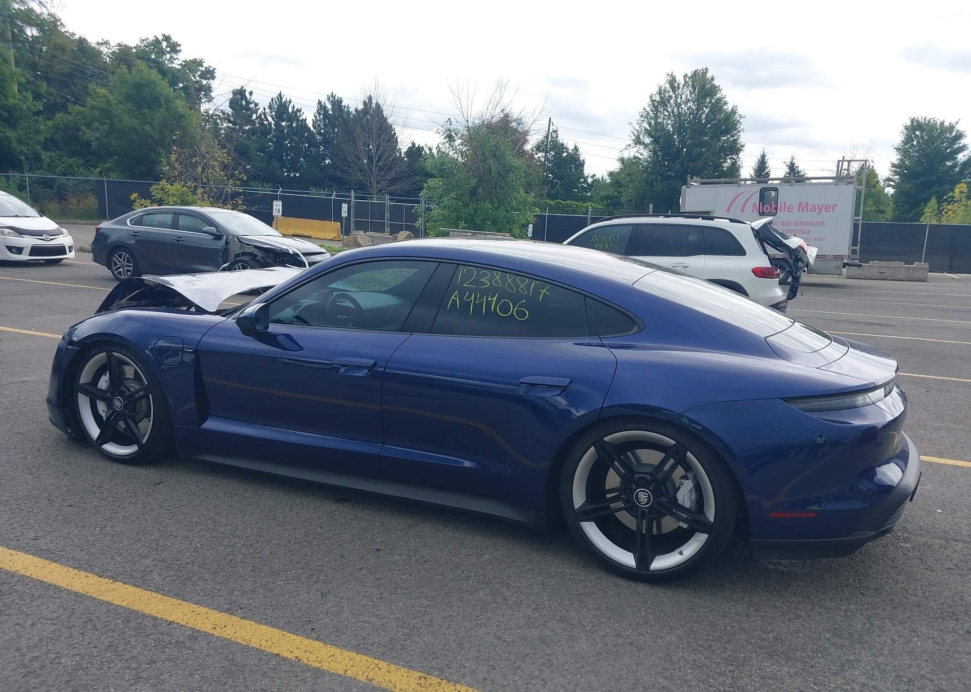 2022 PORSCHE TAYCAN 4S