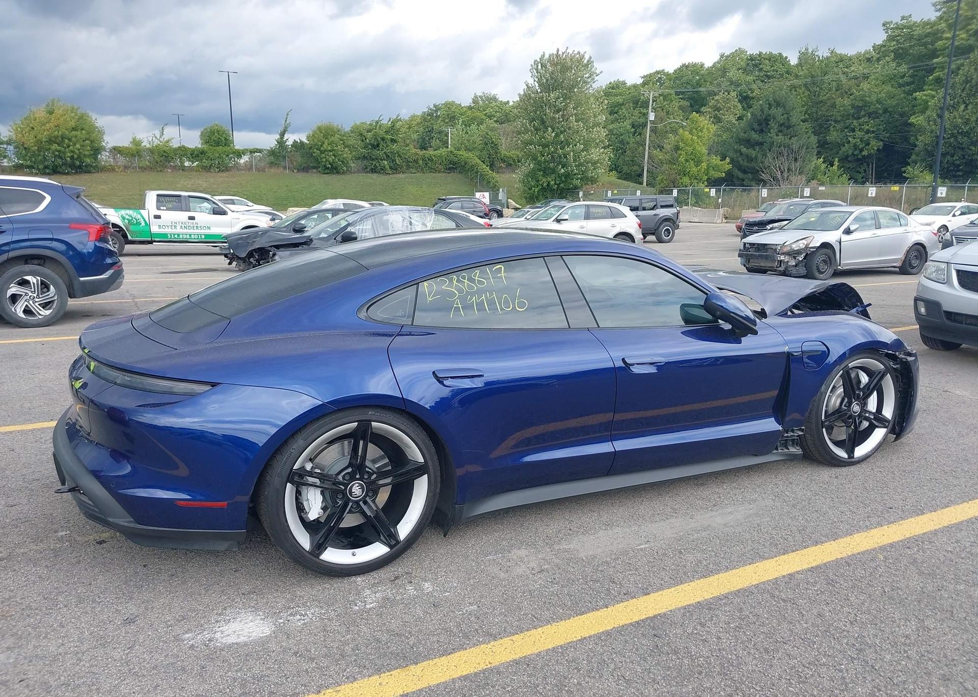 2022 PORSCHE TAYCAN 4S