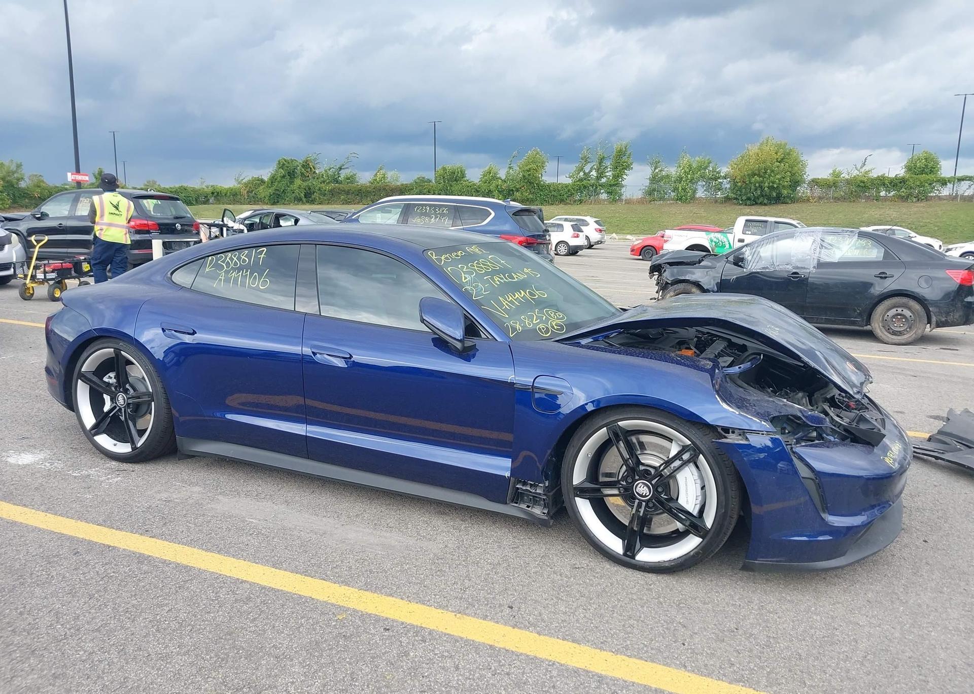 2022 PORSCHE TAYCAN 4S