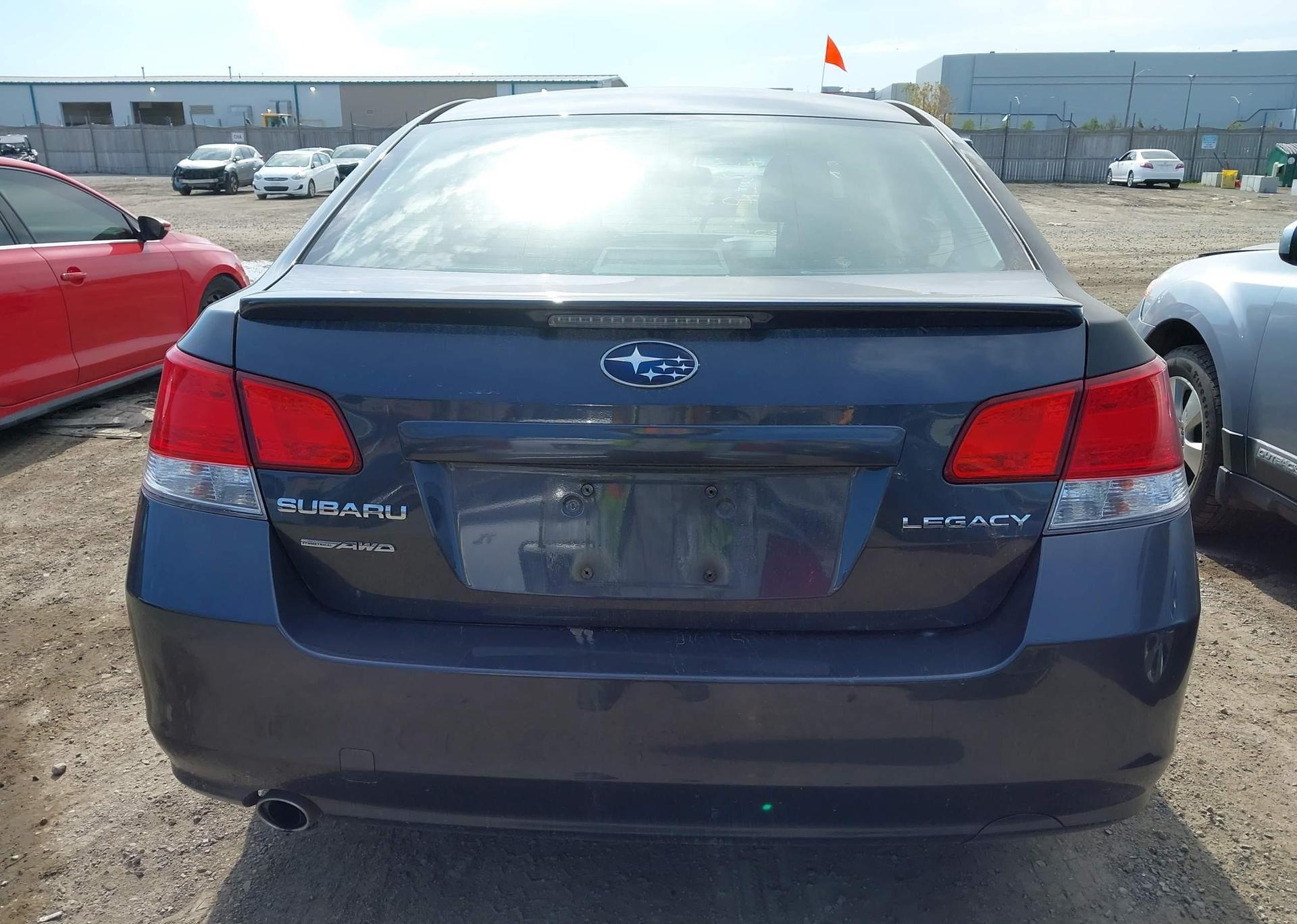 2011 SUBARU LEGACY 2.5I PREMIUM
