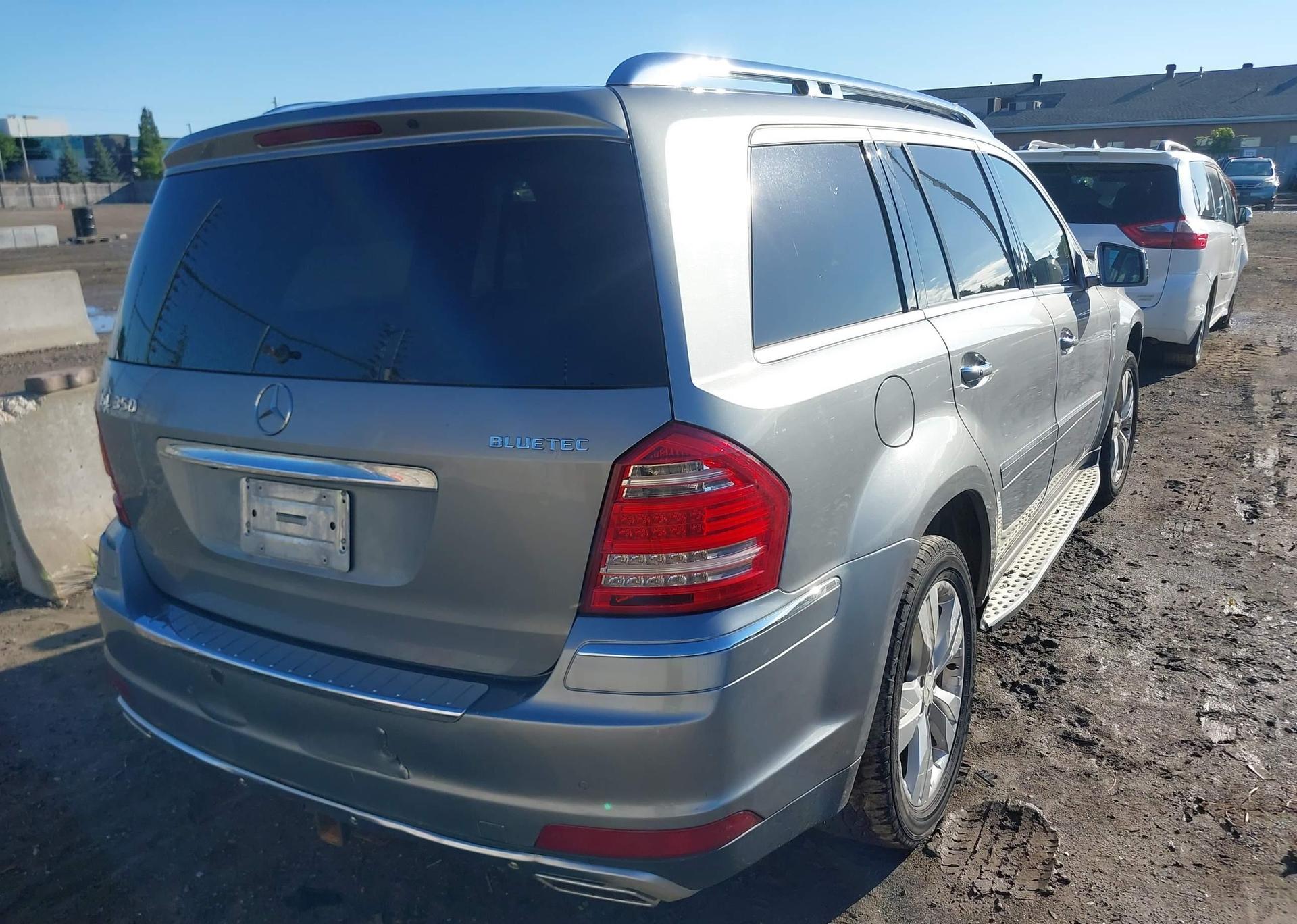 2011 MERCEDES-BENZ GL 350 BLUETEC