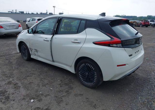 2024 NISSAN LEAF SV