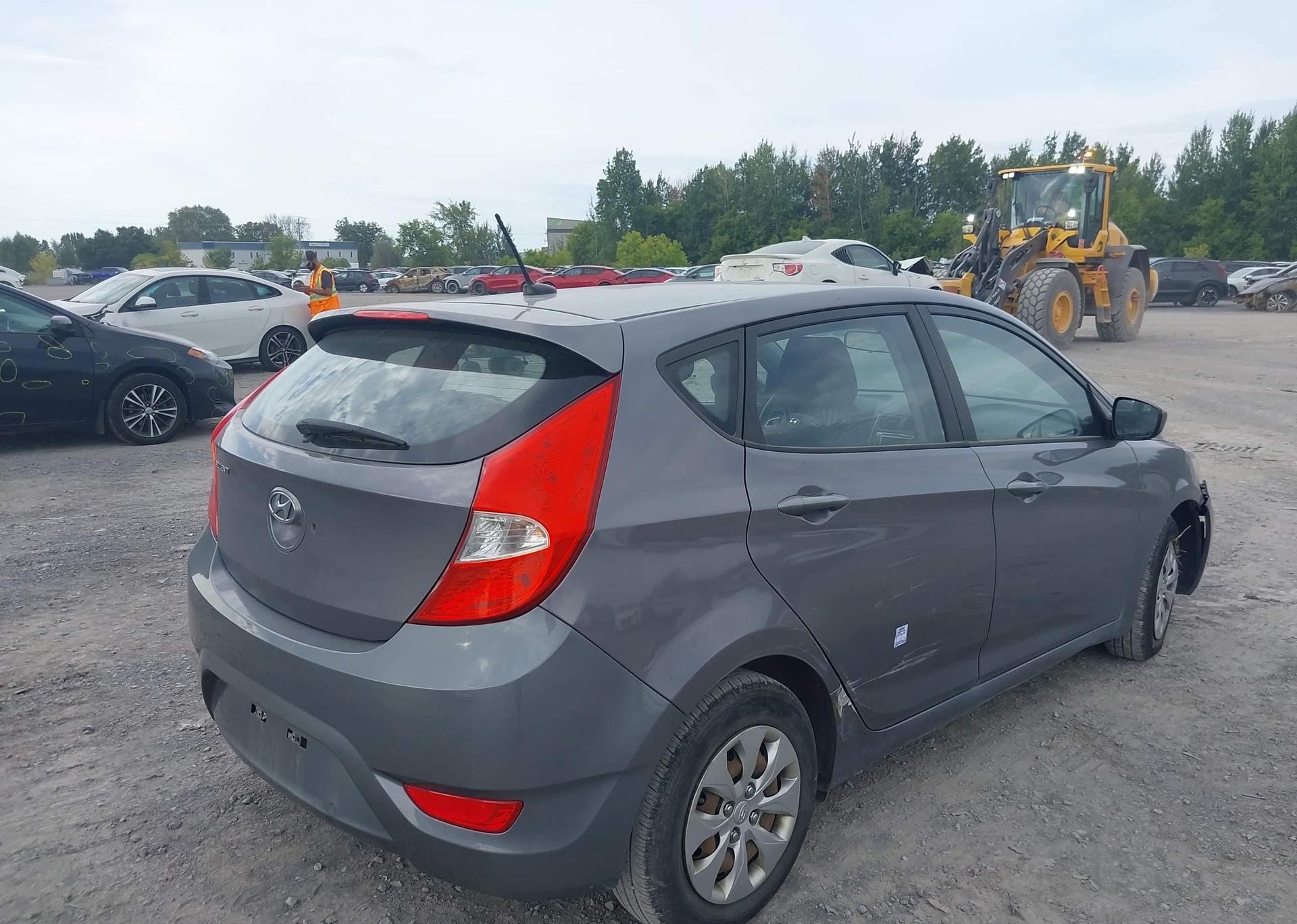 2016 HYUNDAI ACCENT