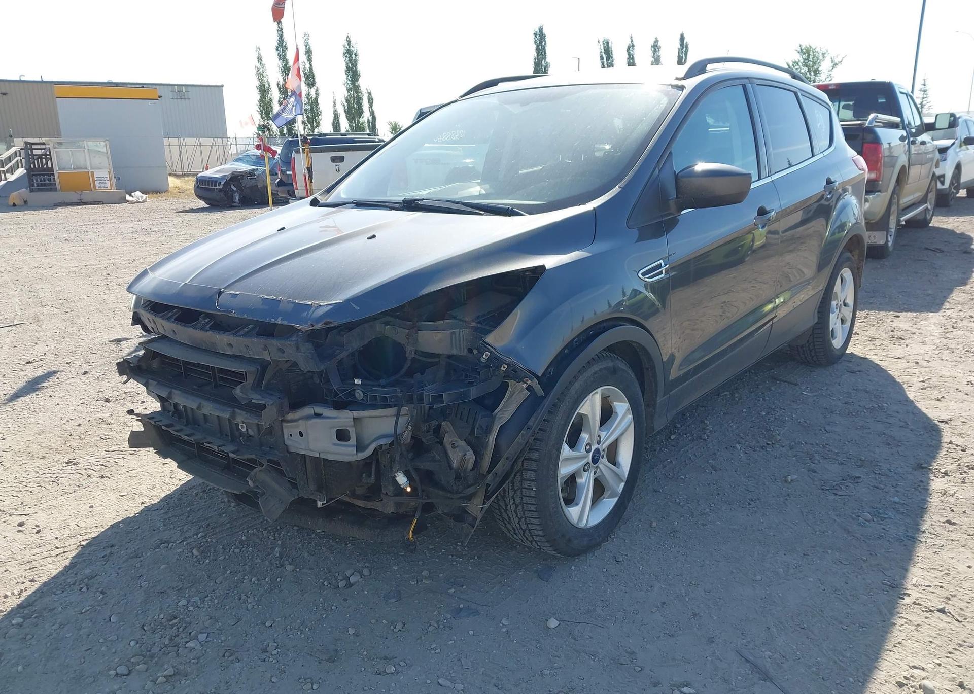 2015 FORD ESCAPE SE