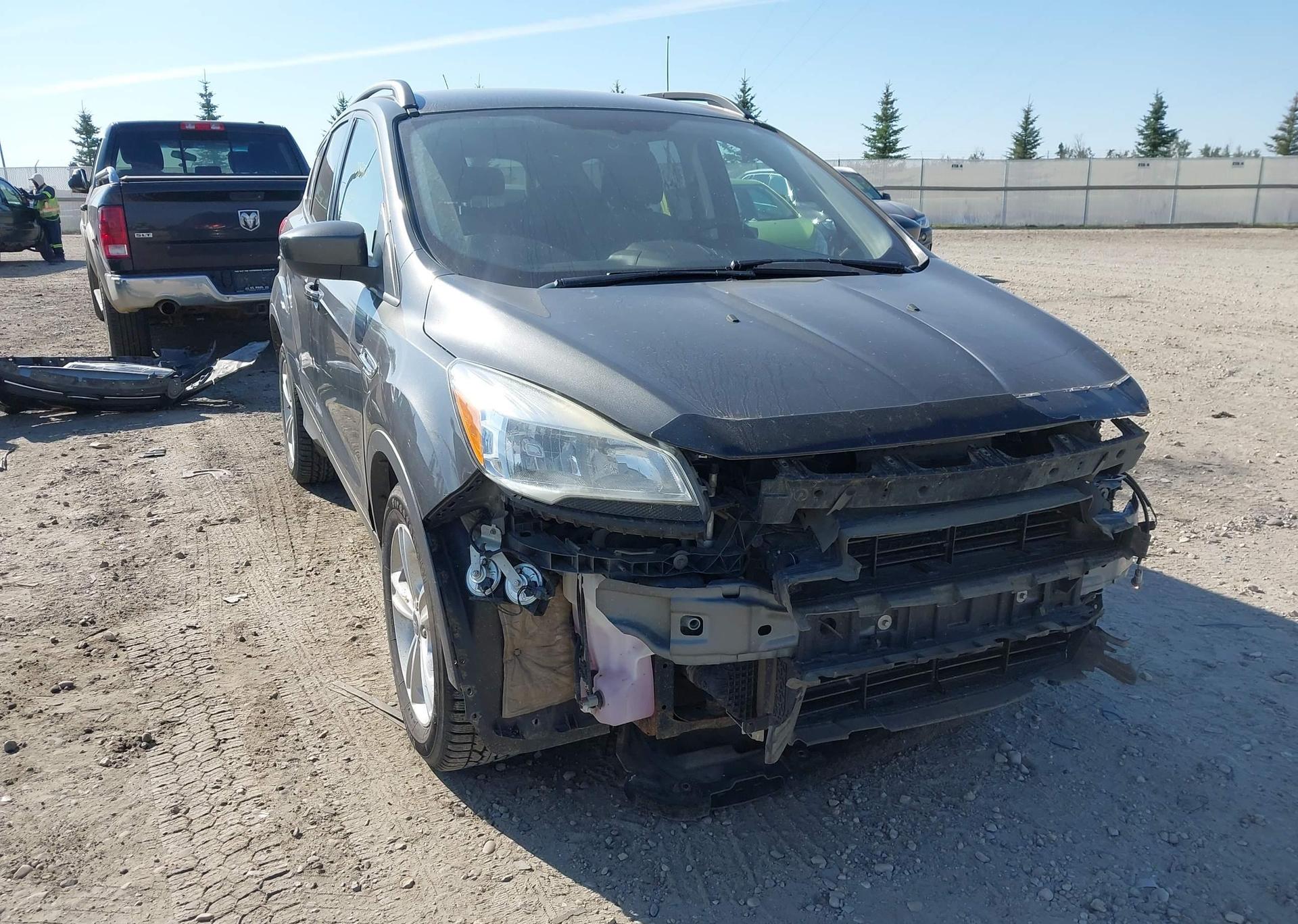 2015 FORD ESCAPE SE