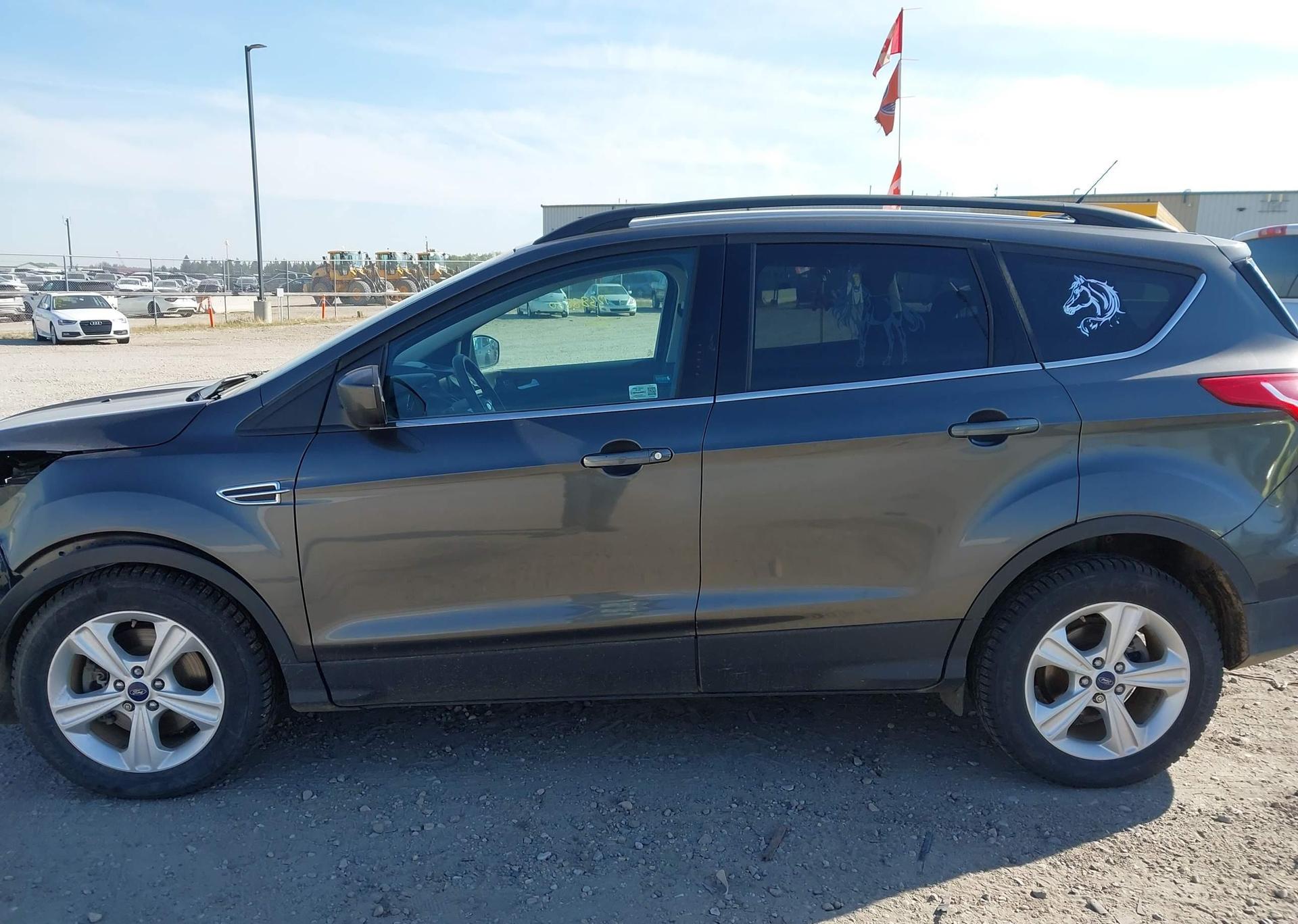 2015 FORD ESCAPE SE