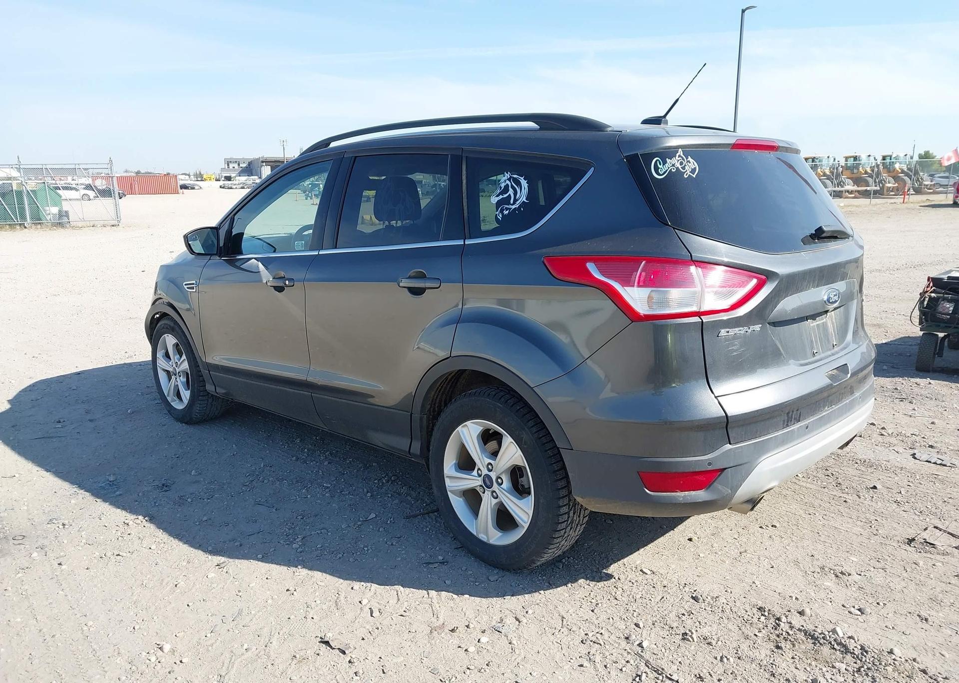 2015 FORD ESCAPE SE