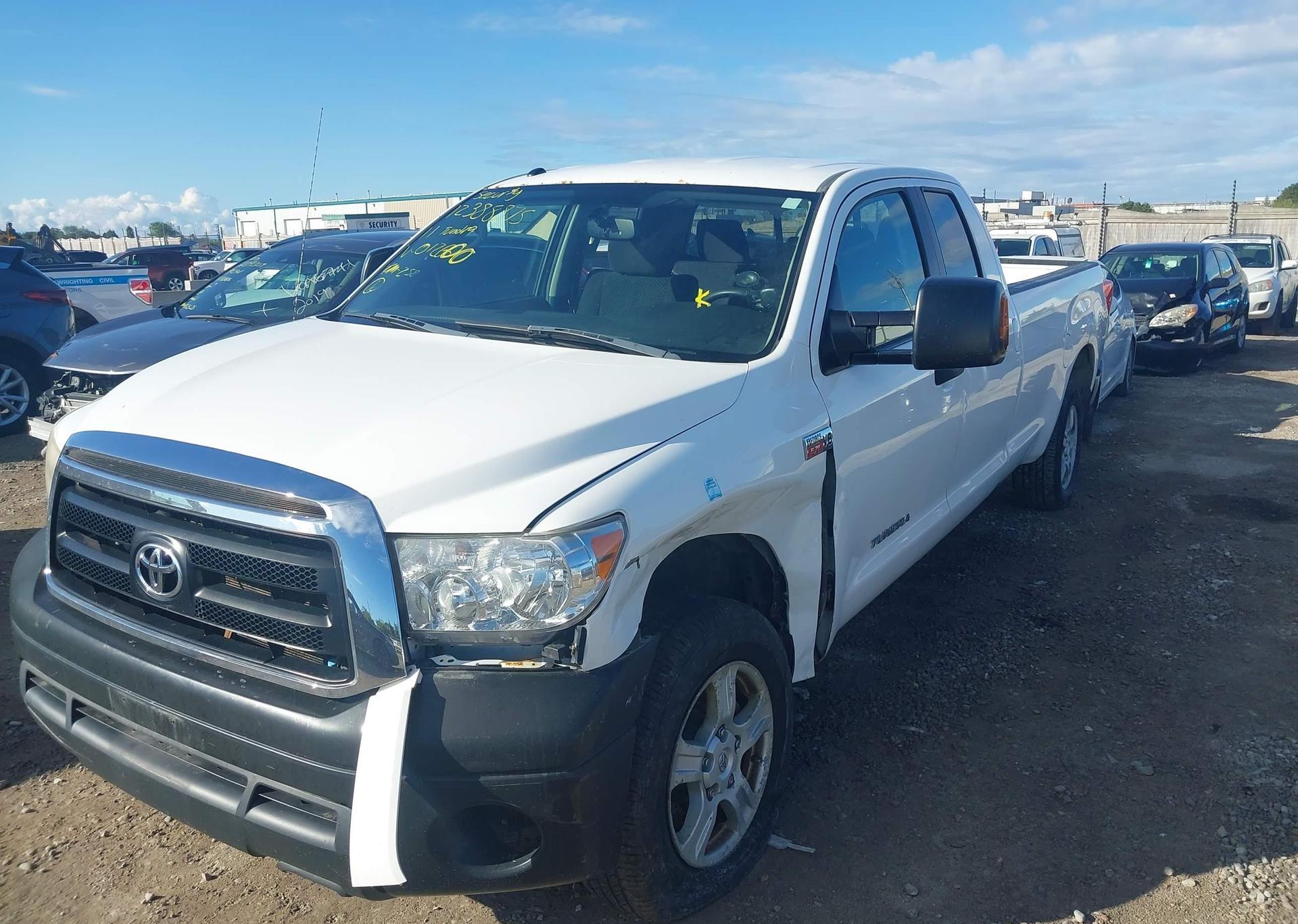 2011 TOYOTA TUNDRA SR5 5.7L V8