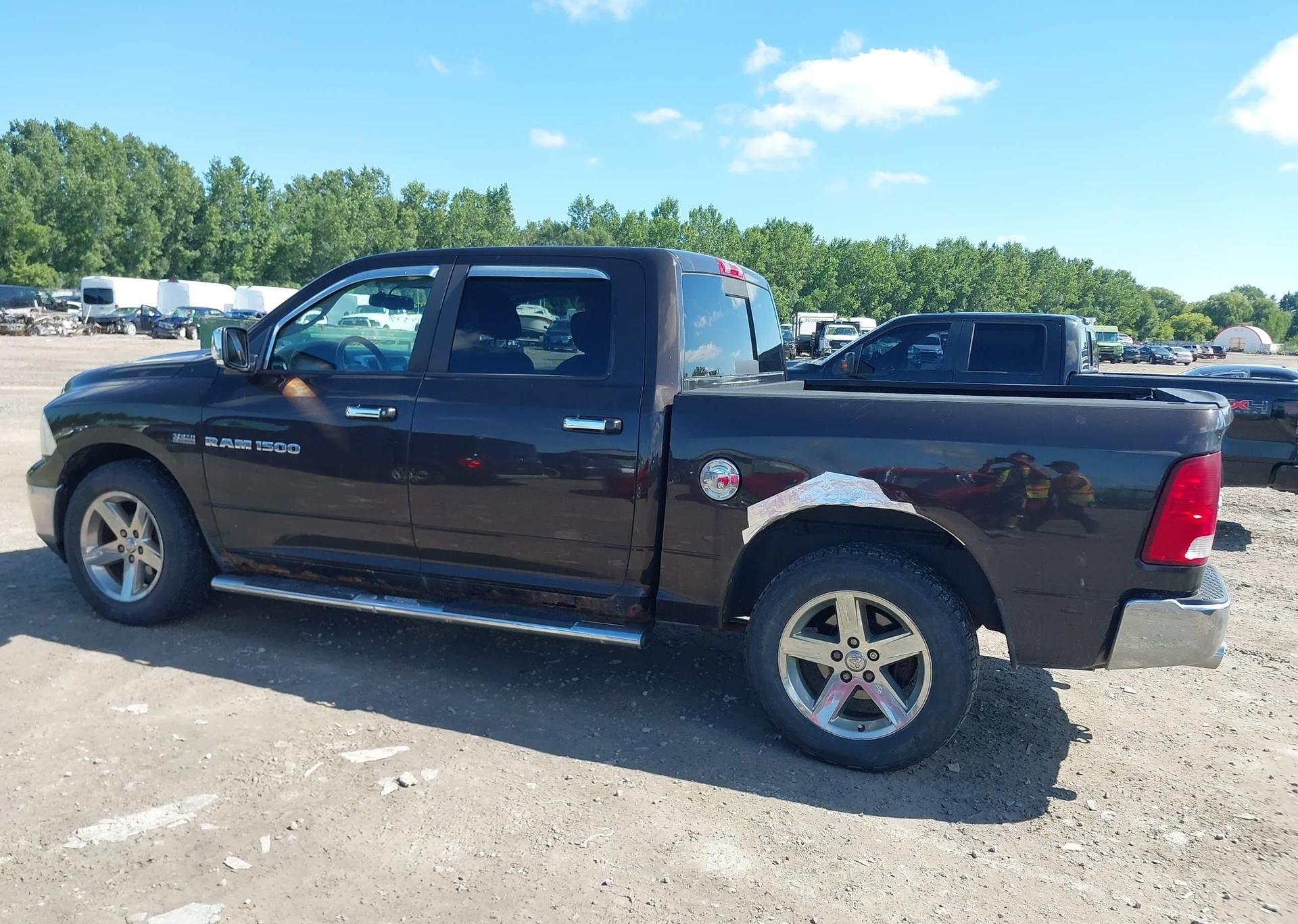 2011 DODGE RAM 1500