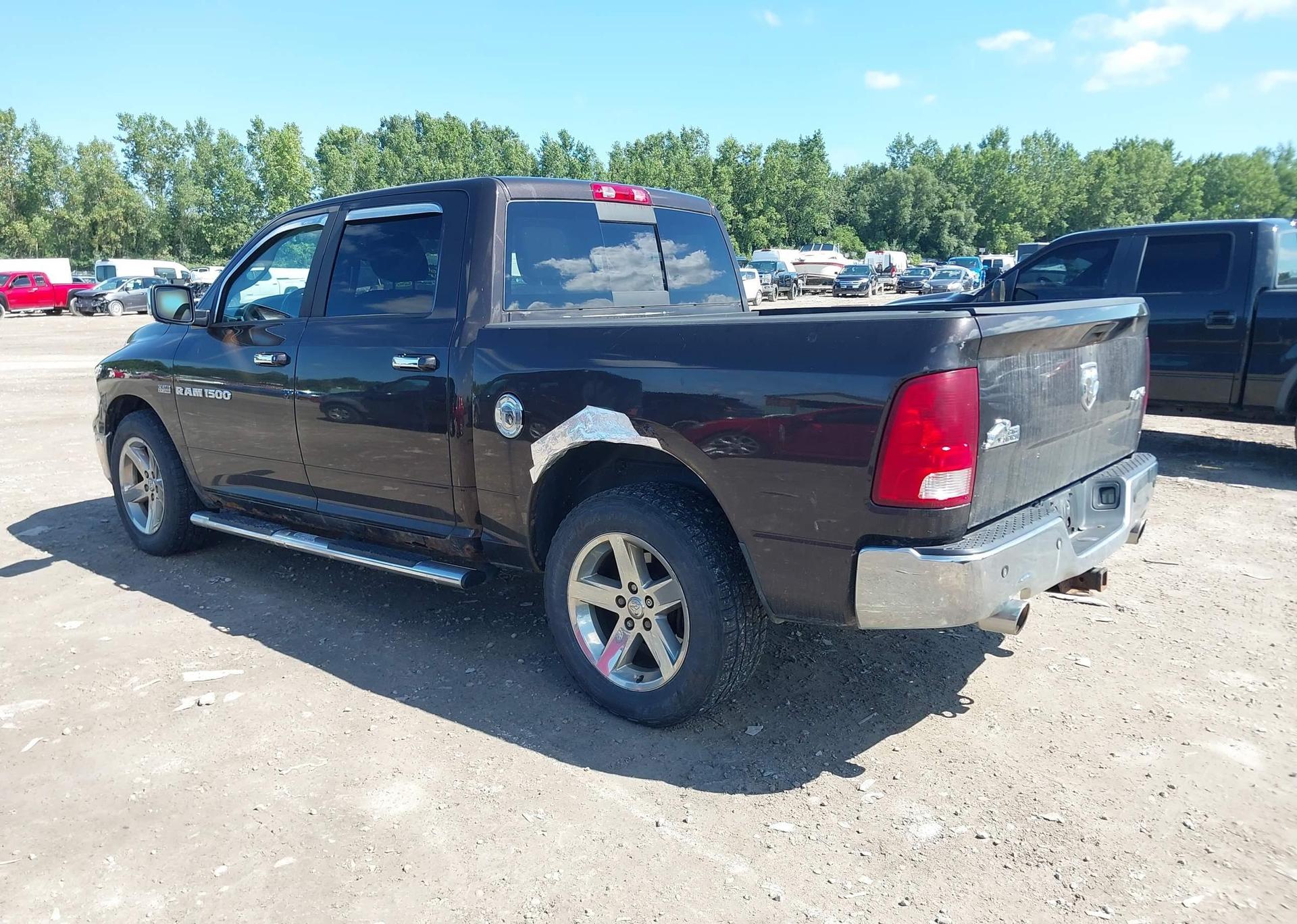 2011 DODGE RAM 1500