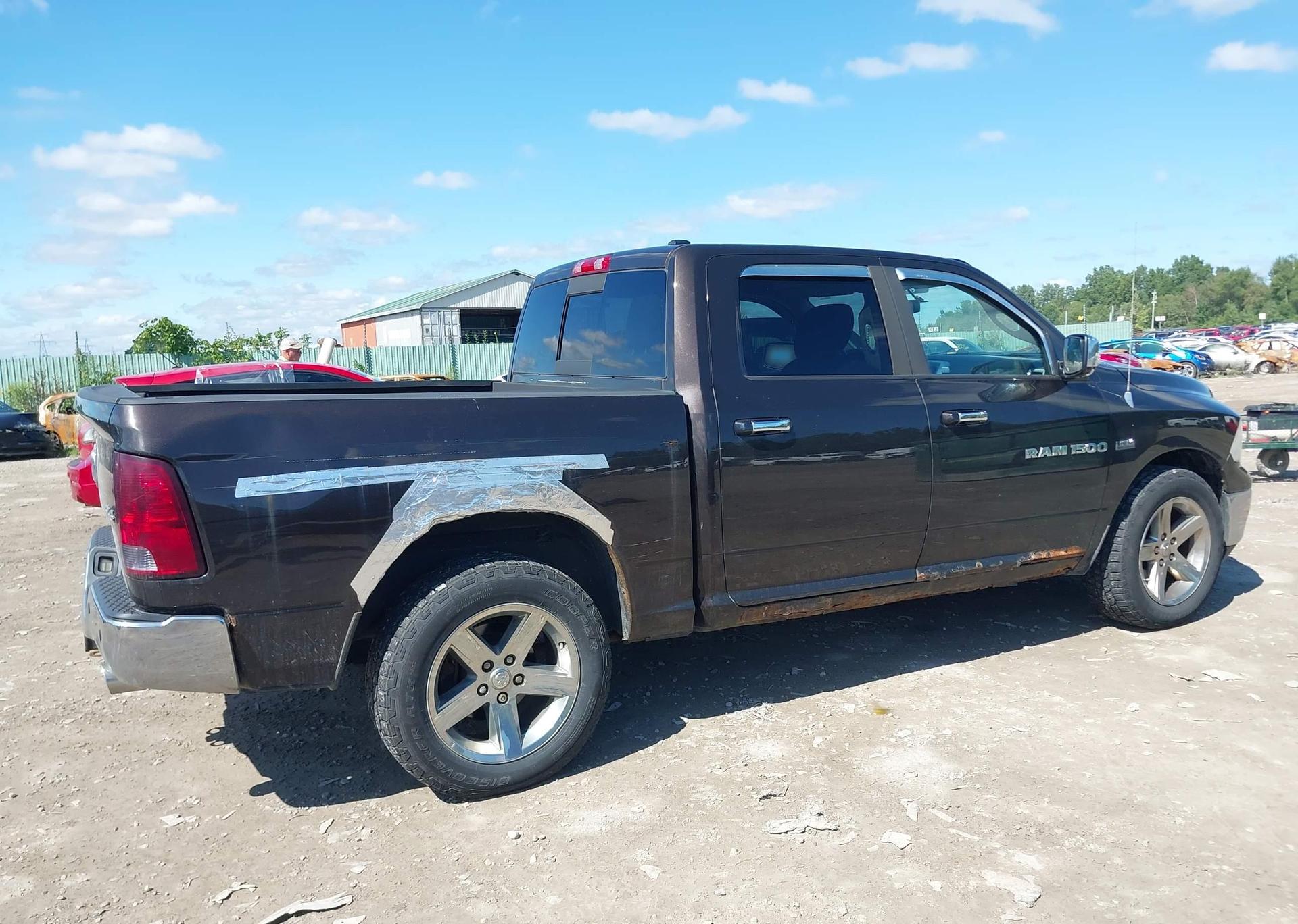 2011 DODGE RAM 1500
