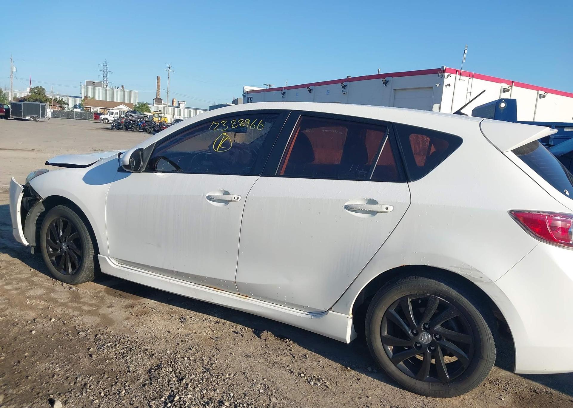 2012 MAZDA 3 I