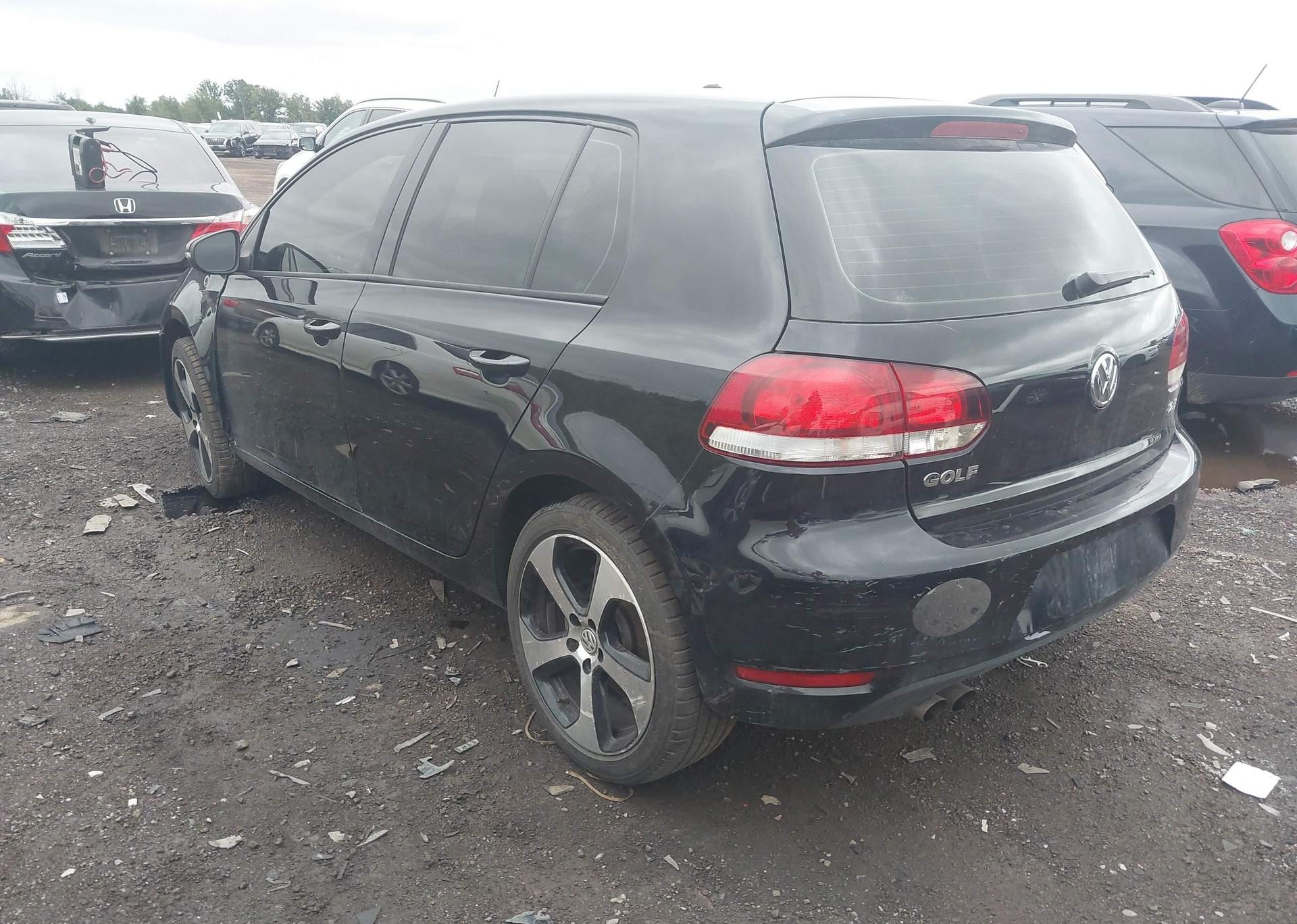 2010 VOLKSWAGEN GOLF