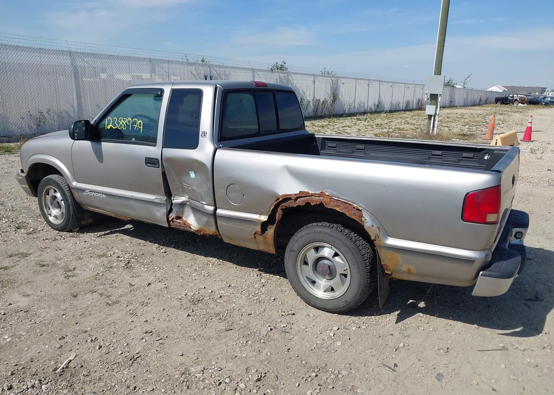 2002 GMC SONOMA SL