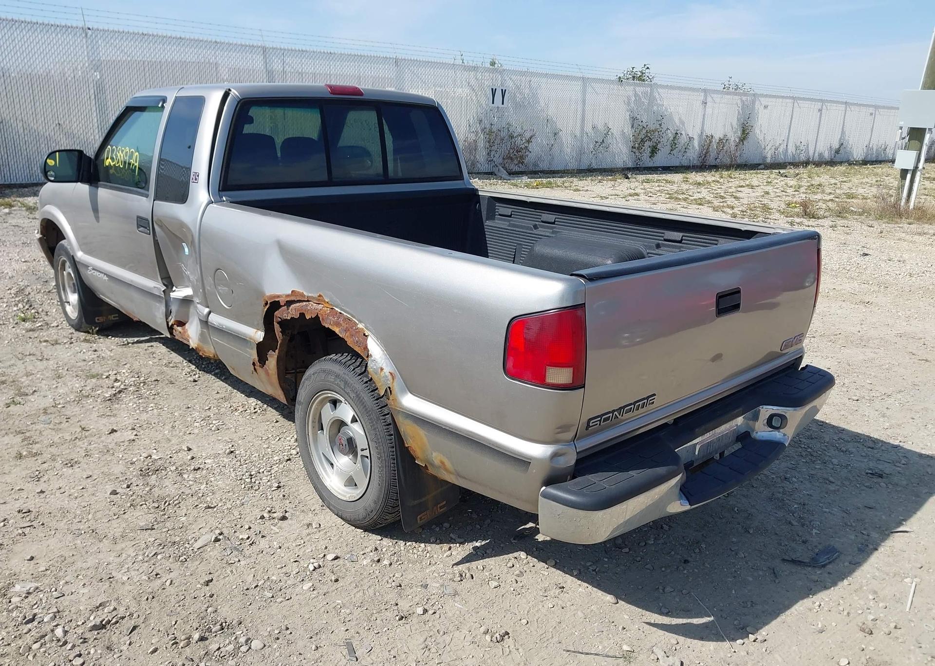2002 GMC SONOMA SL