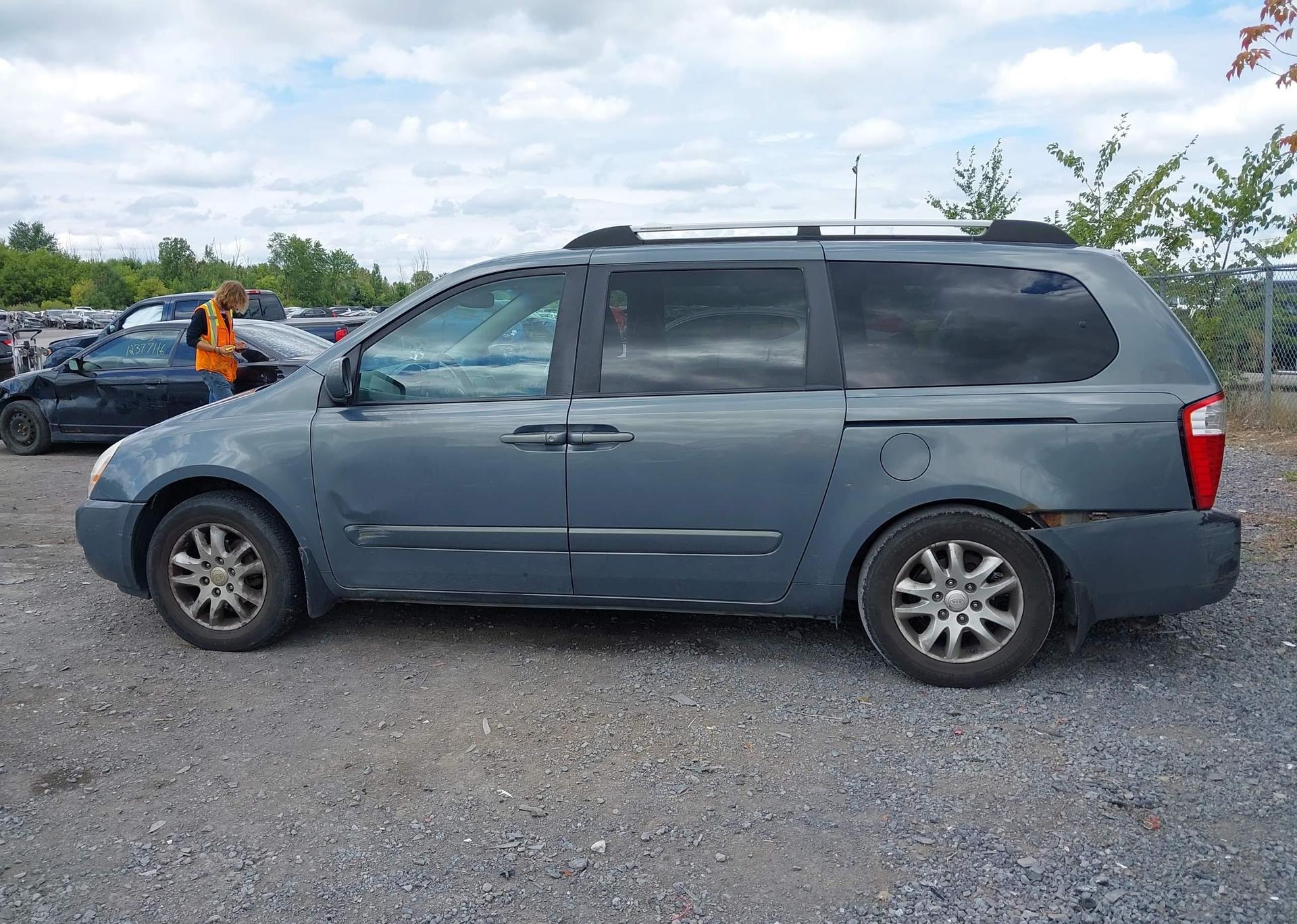 2006 KIA SEDONA EX