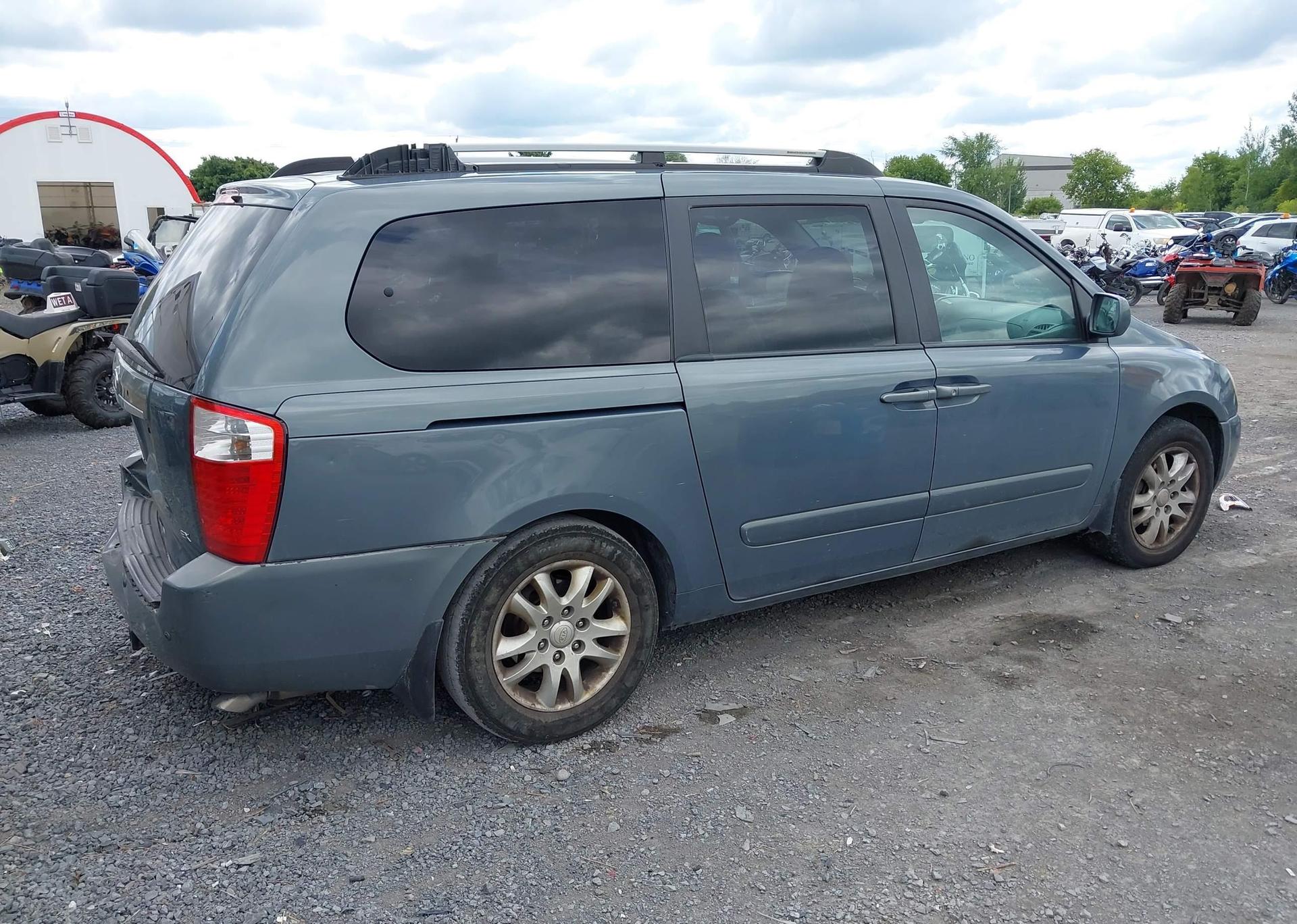 2006 KIA SEDONA EX