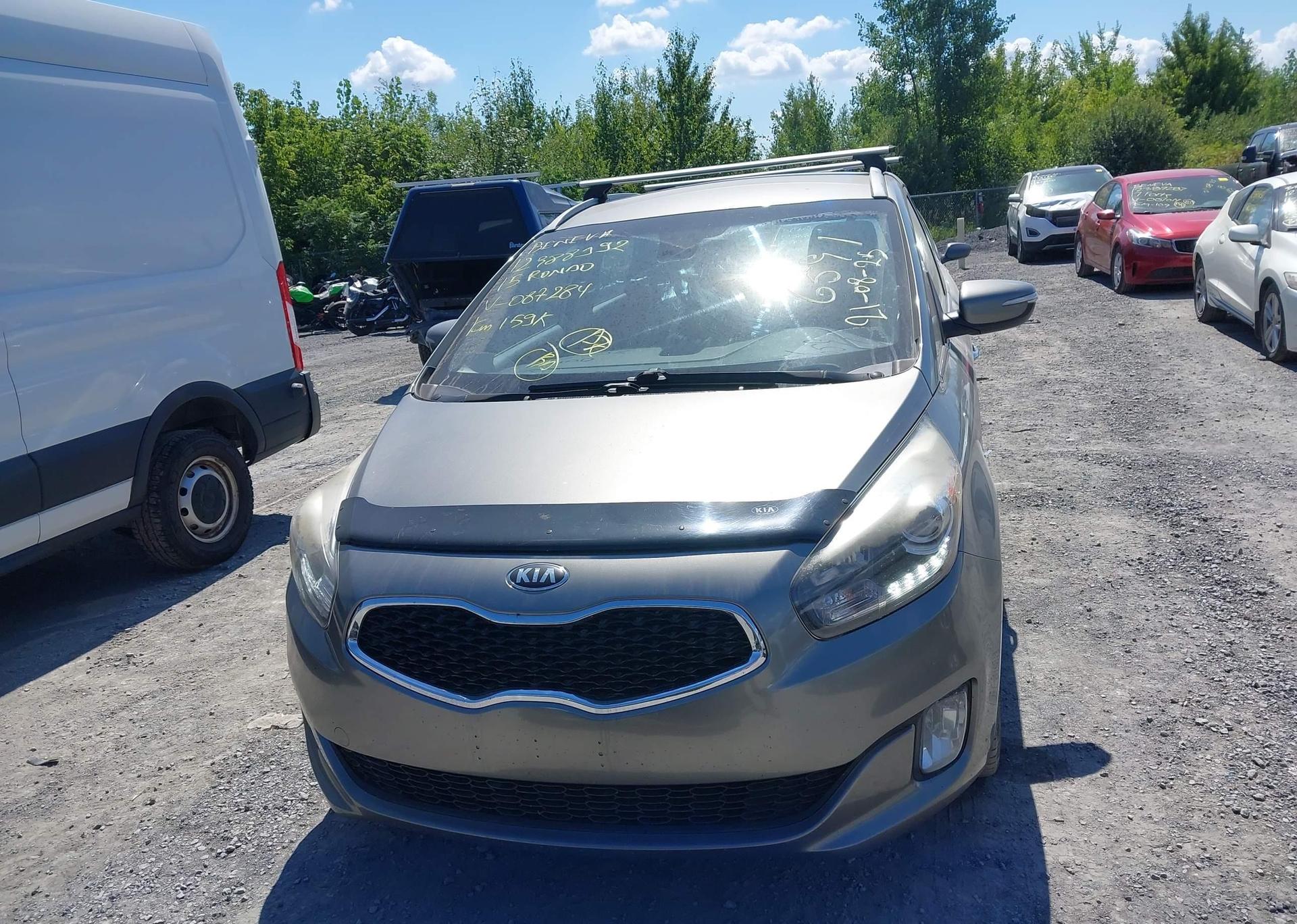 2015 KIA RONDO EX