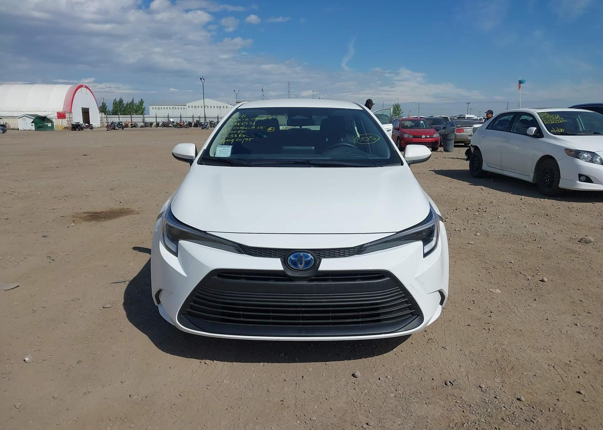 2025 TOYOTA COROLLA LE