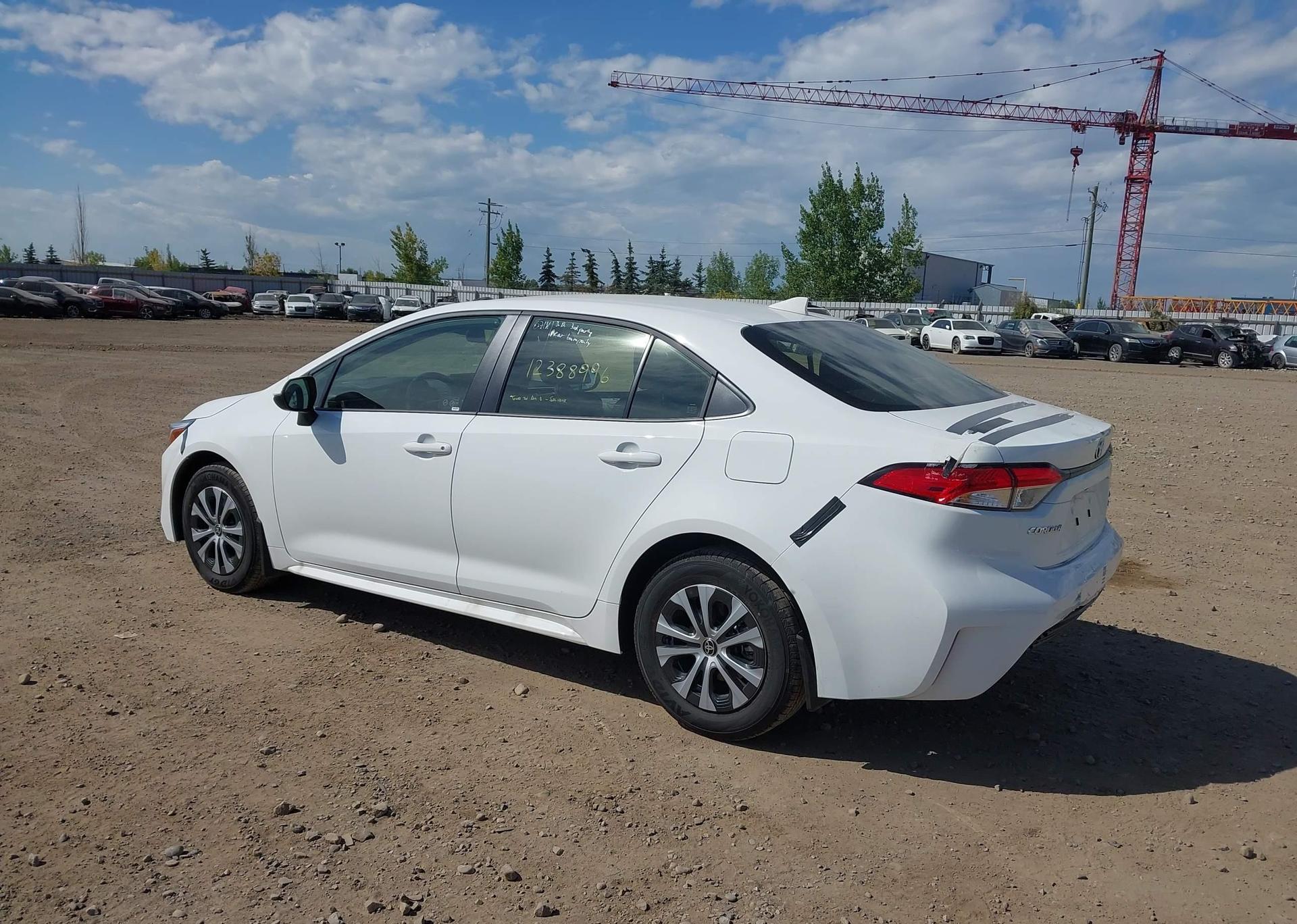 2025 TOYOTA COROLLA LE