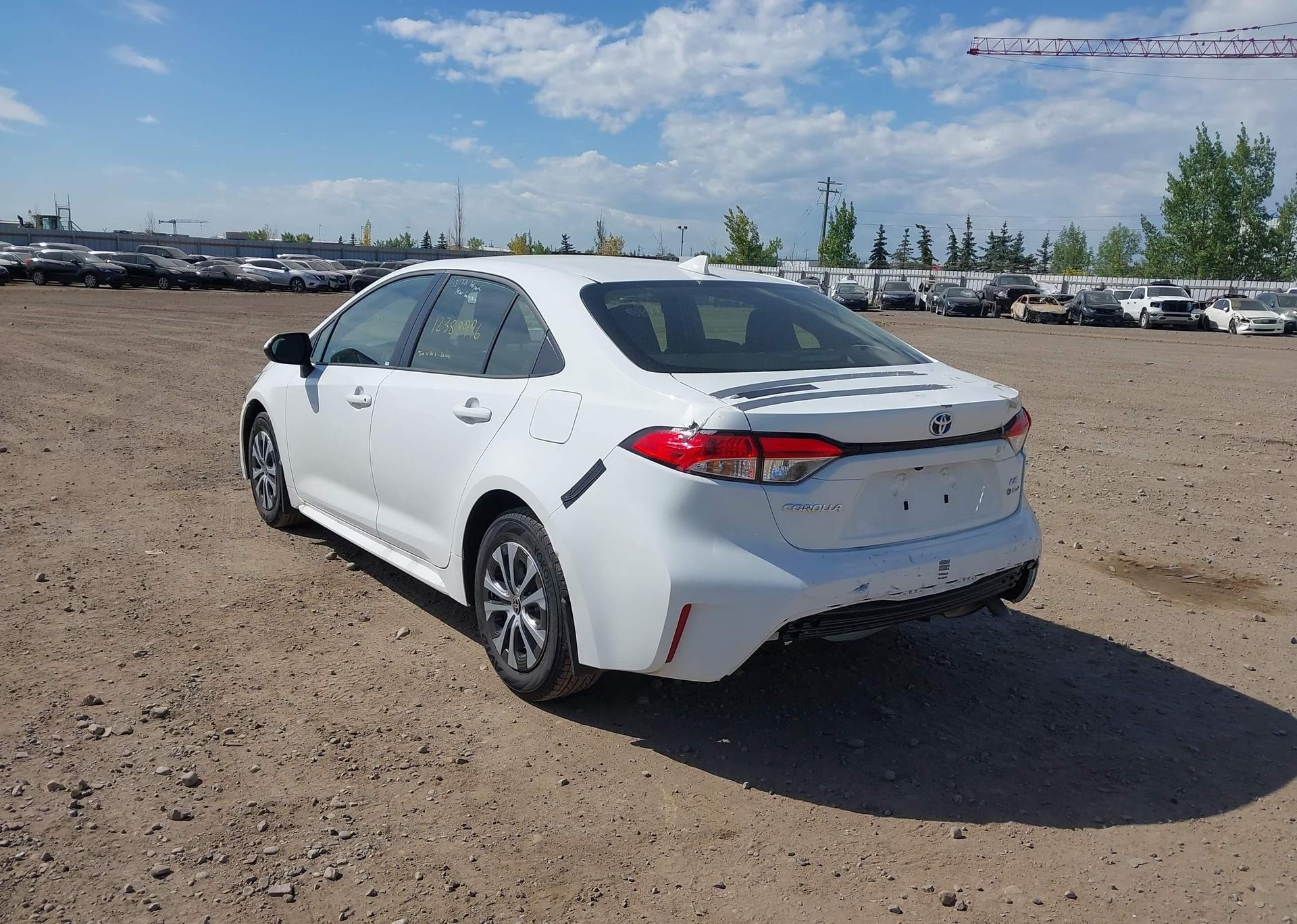 2025 TOYOTA COROLLA LE