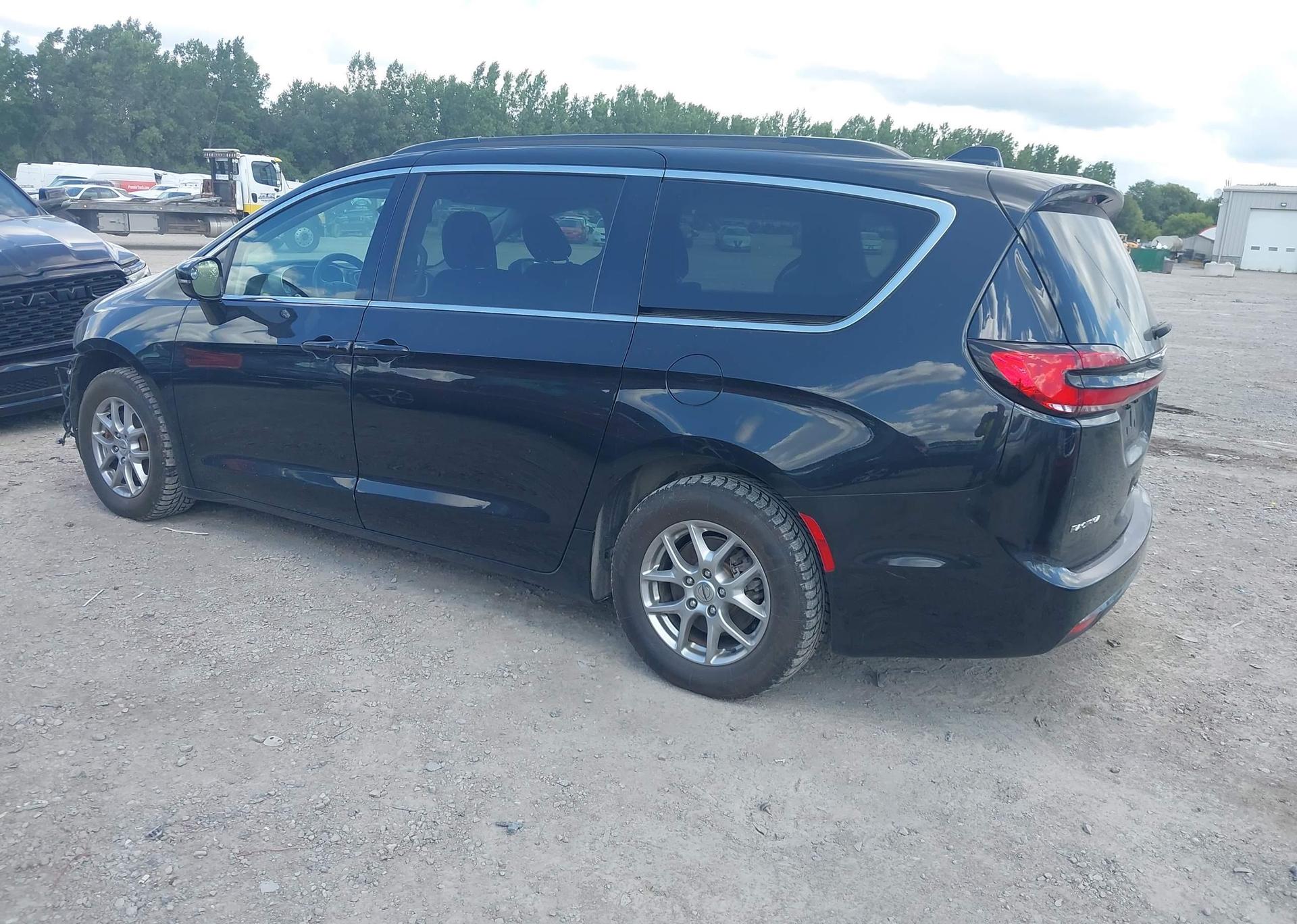 2021 CHRYSLER PACIFICA TOURING