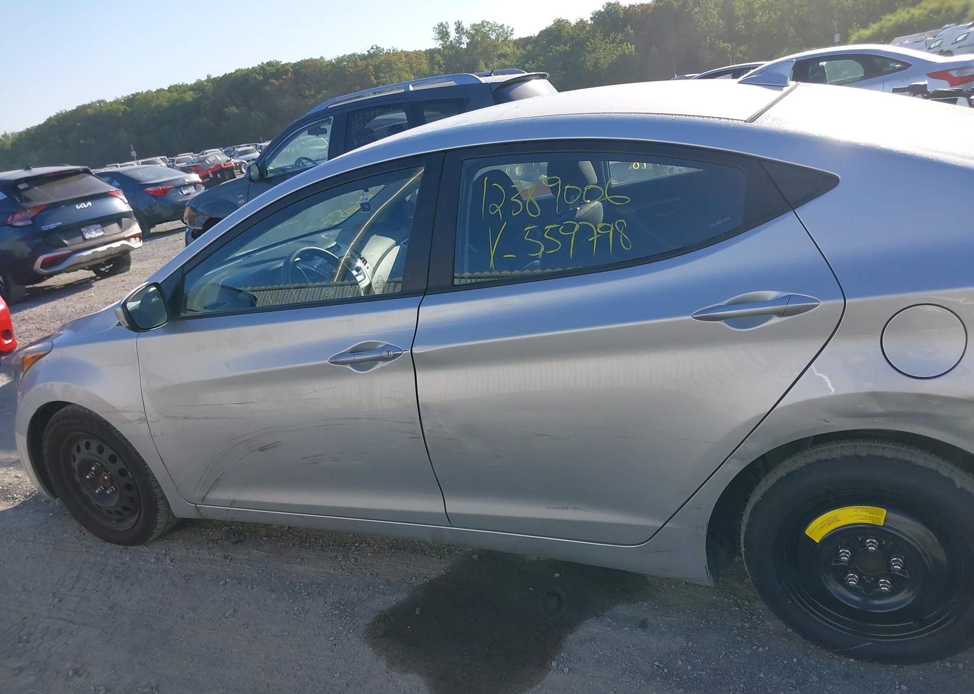 2015 HYUNDAI ELANTRA GL