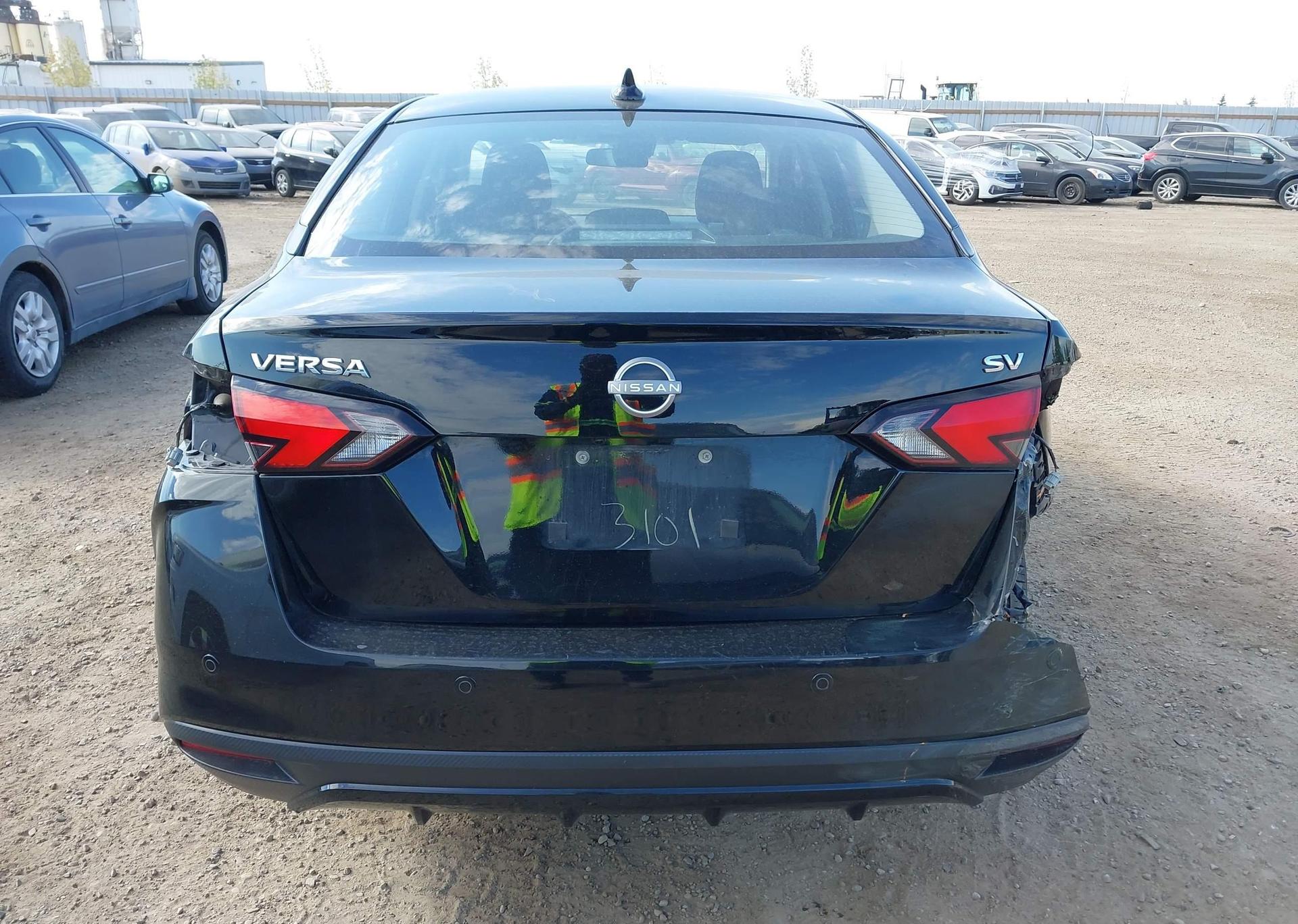 2024 NISSAN VERSA SV