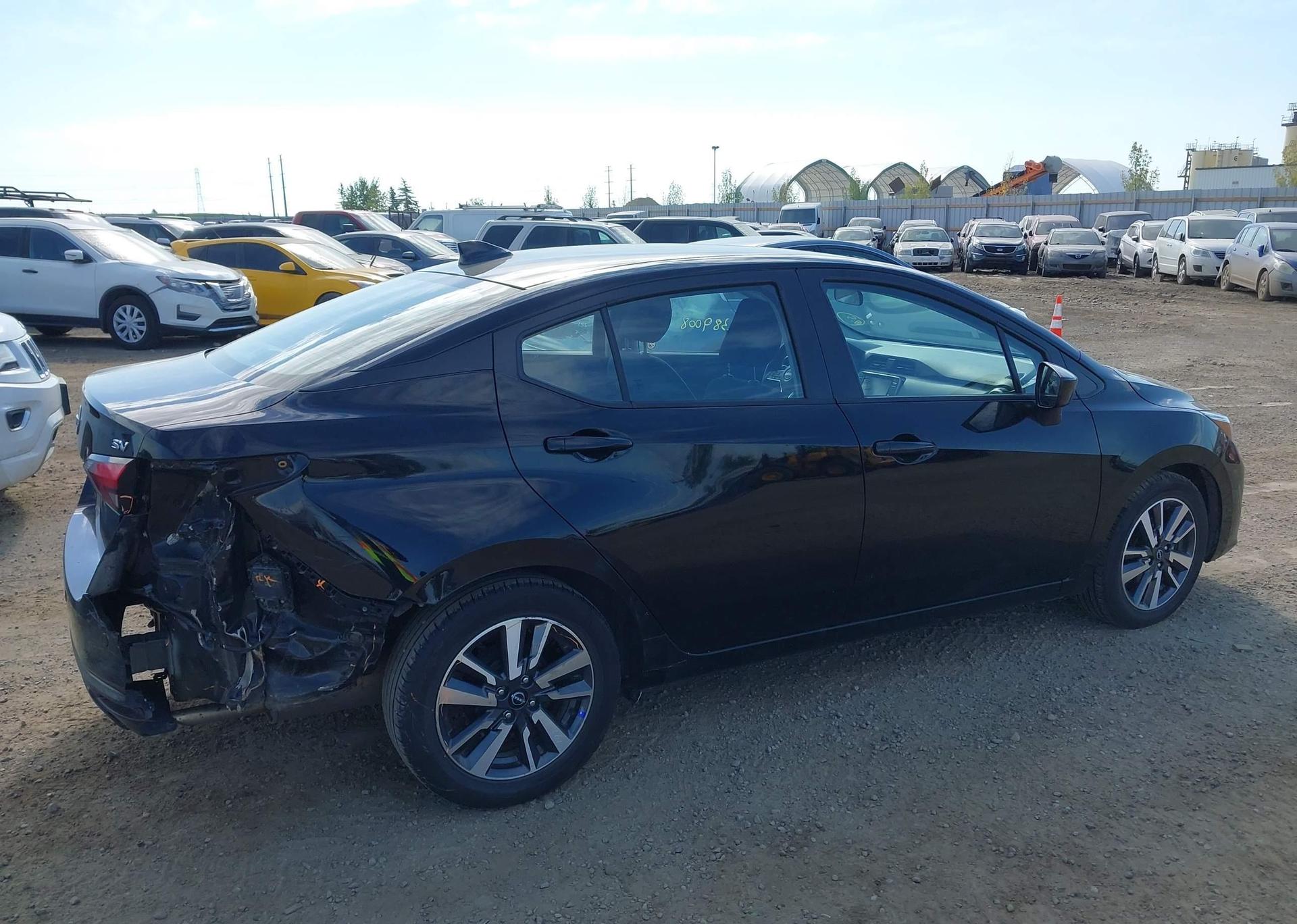 2024 NISSAN VERSA SV