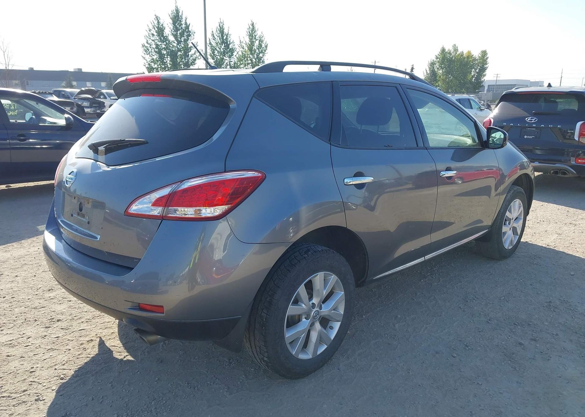 2014 NISSAN MURANO S
