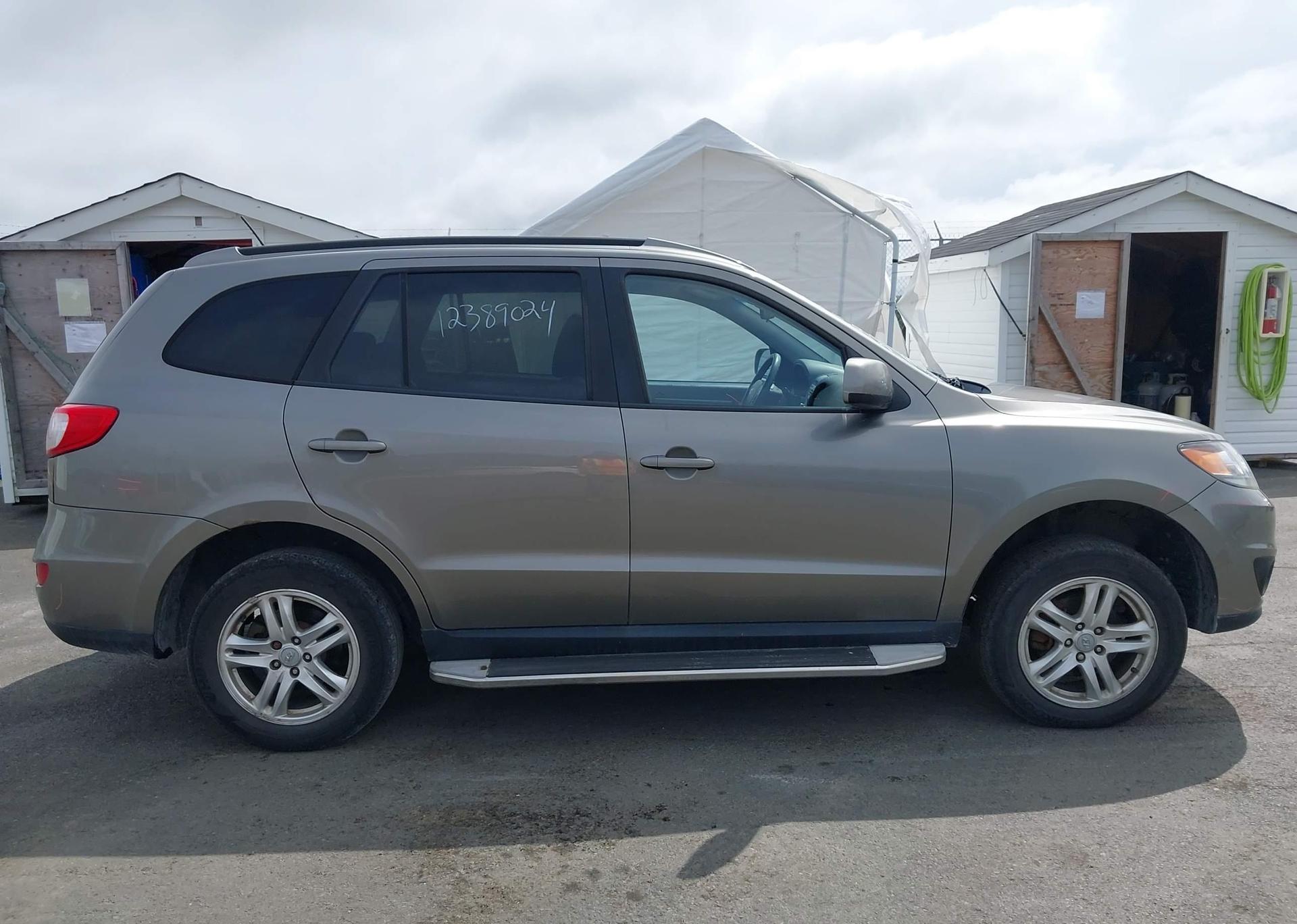 2012 HYUNDAI SANTA FE GL 3.5