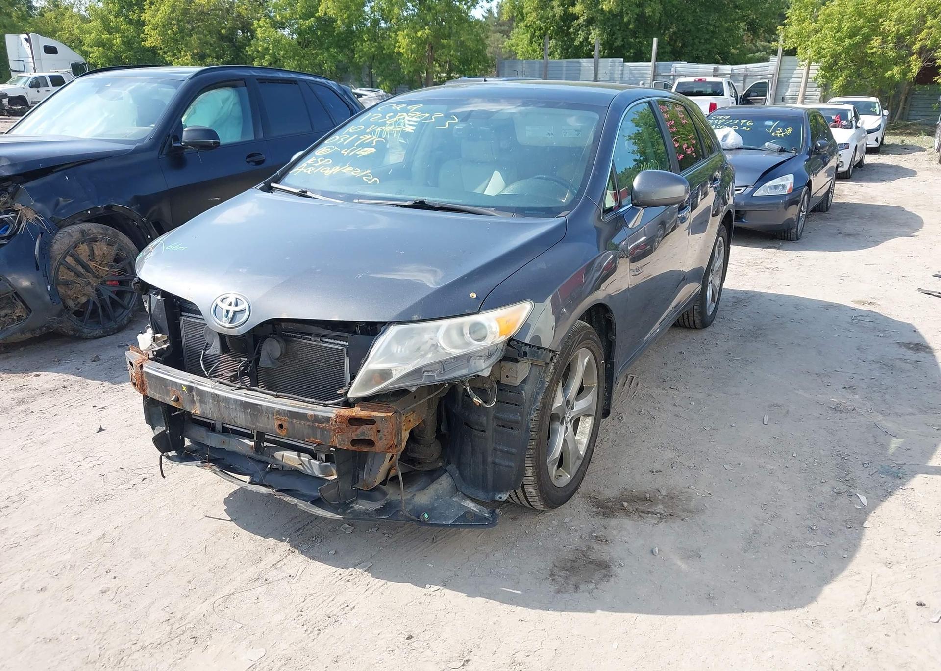2010 TOYOTA VENZA