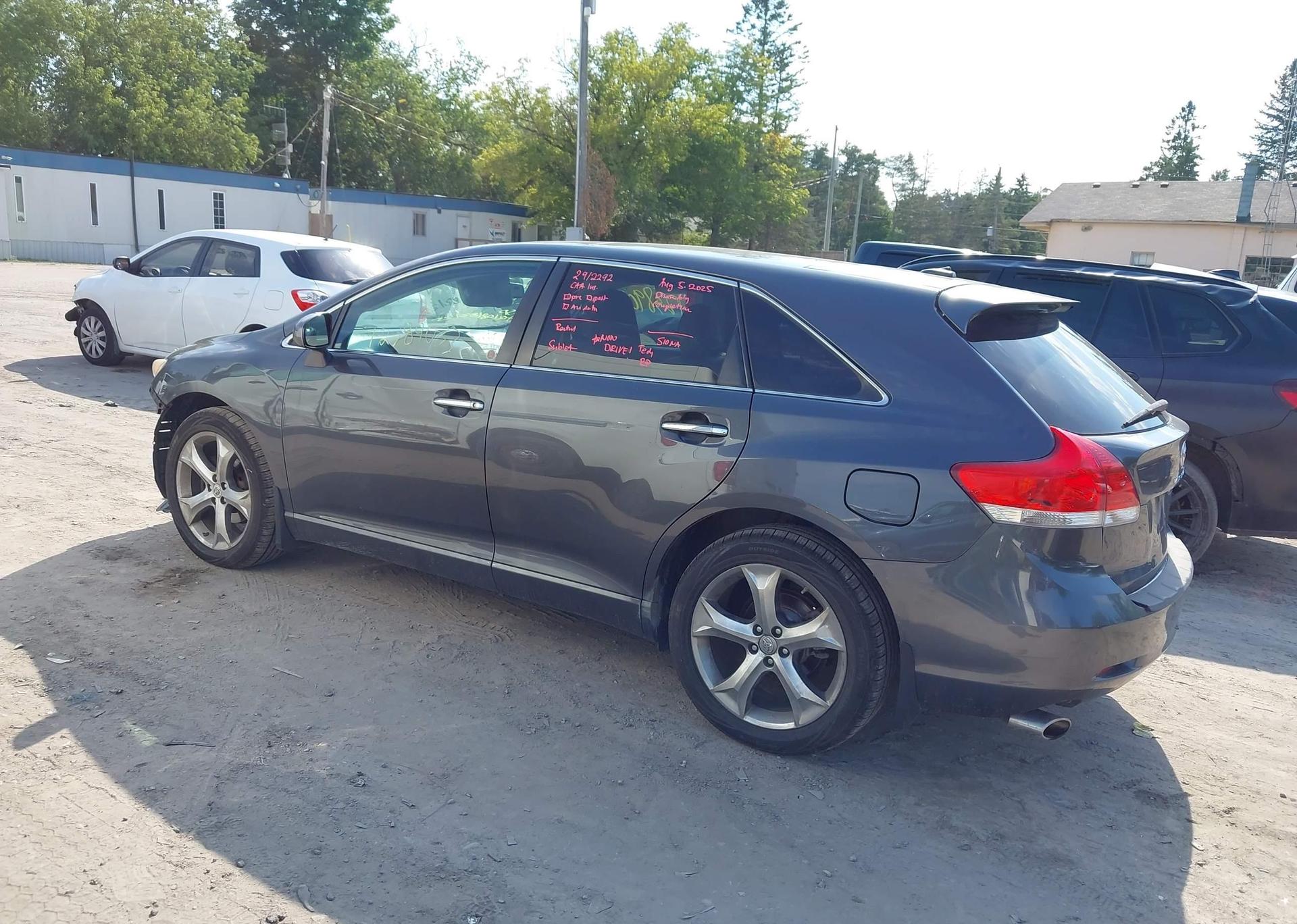 2010 TOYOTA VENZA