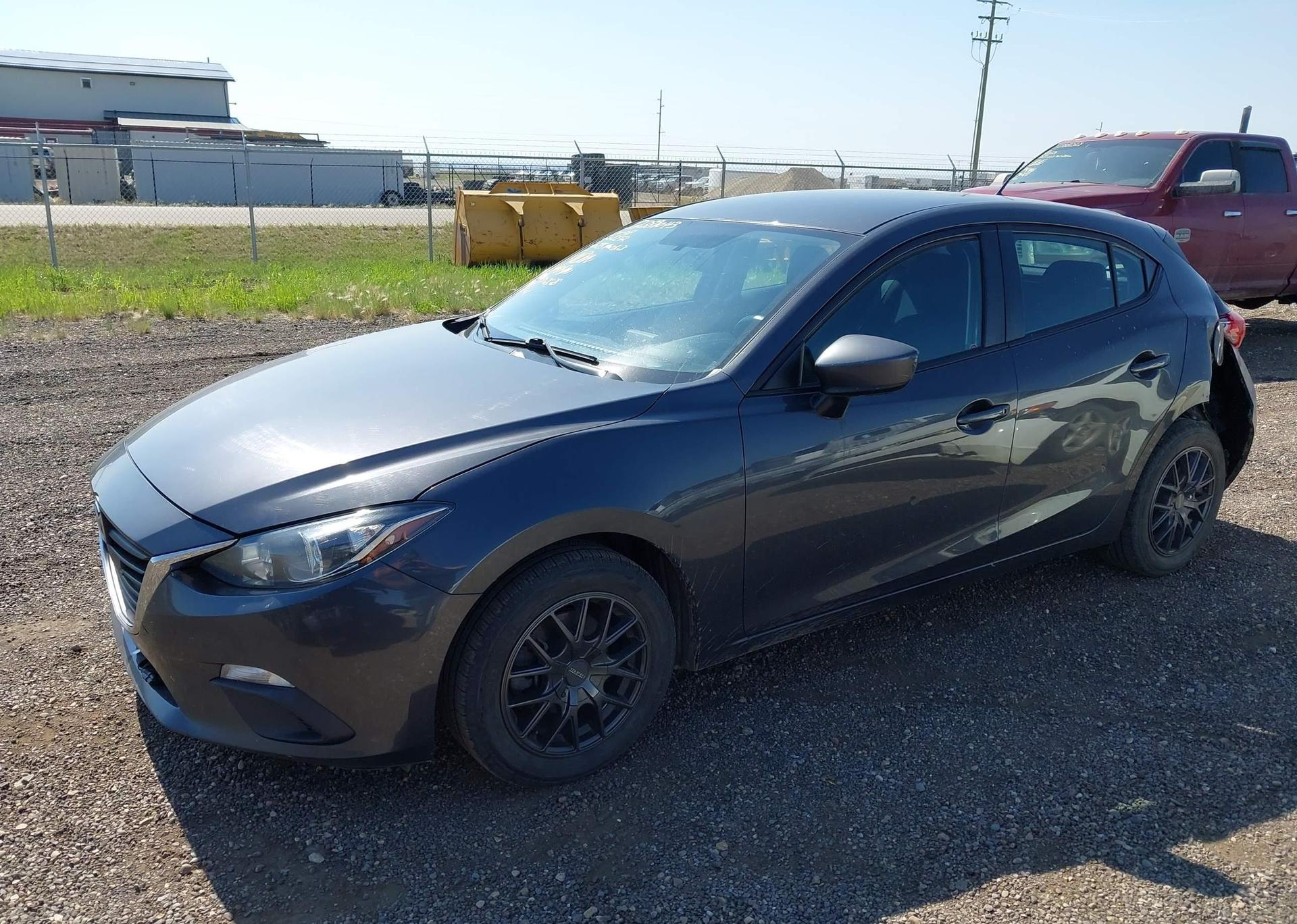 2015 MAZDA MAZDA3