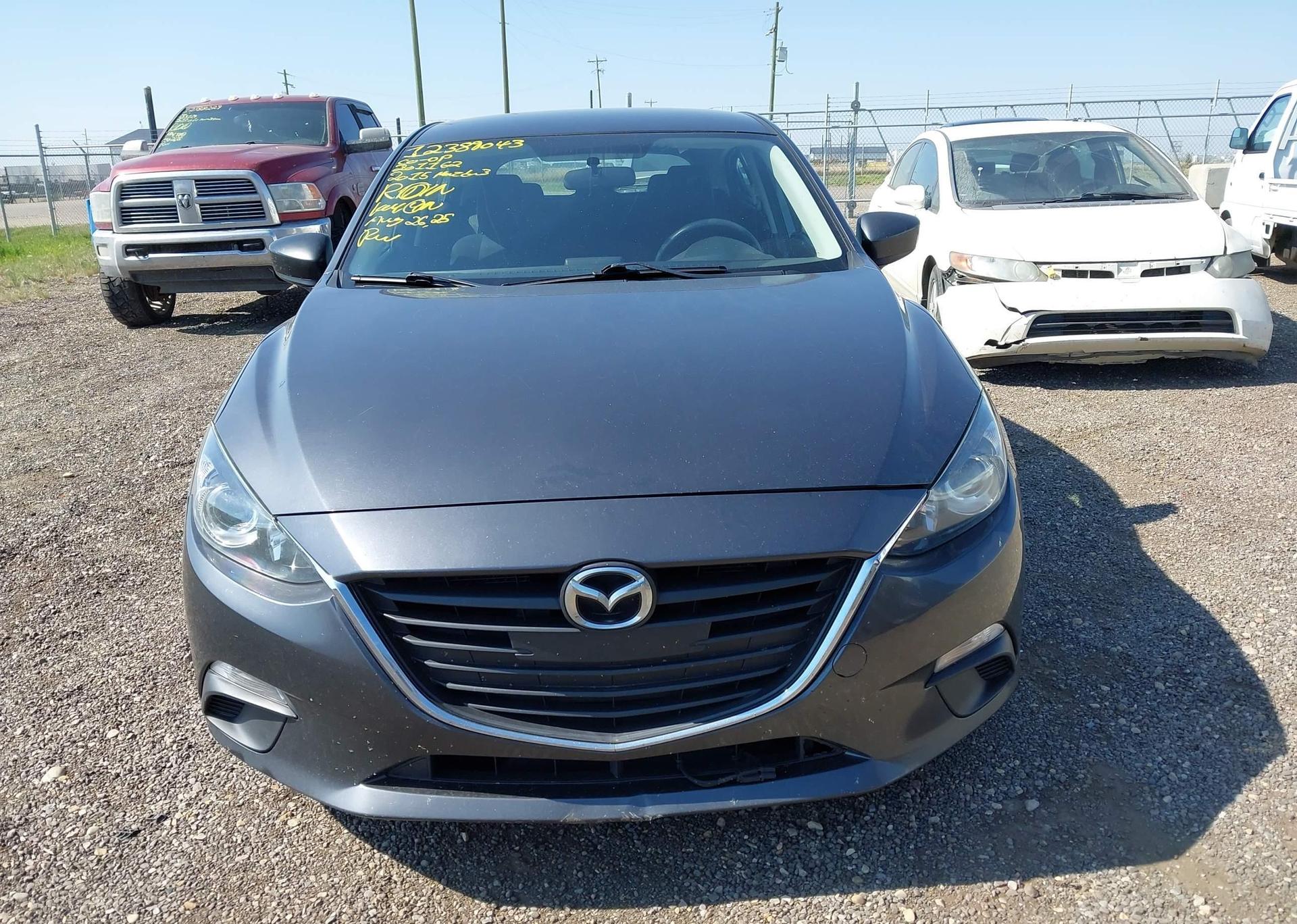 2015 MAZDA MAZDA3