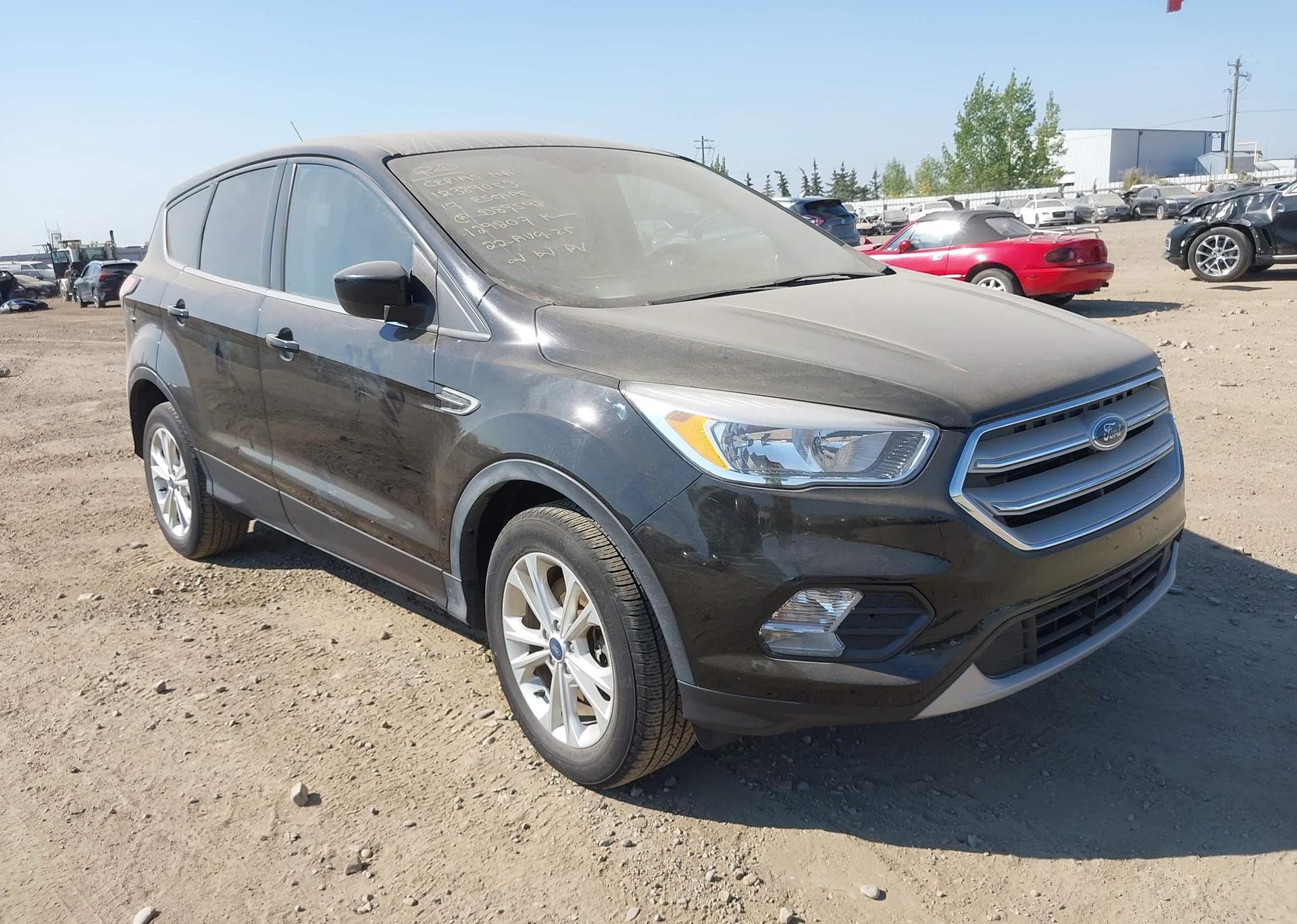 2017 FORD ESCAPE SE