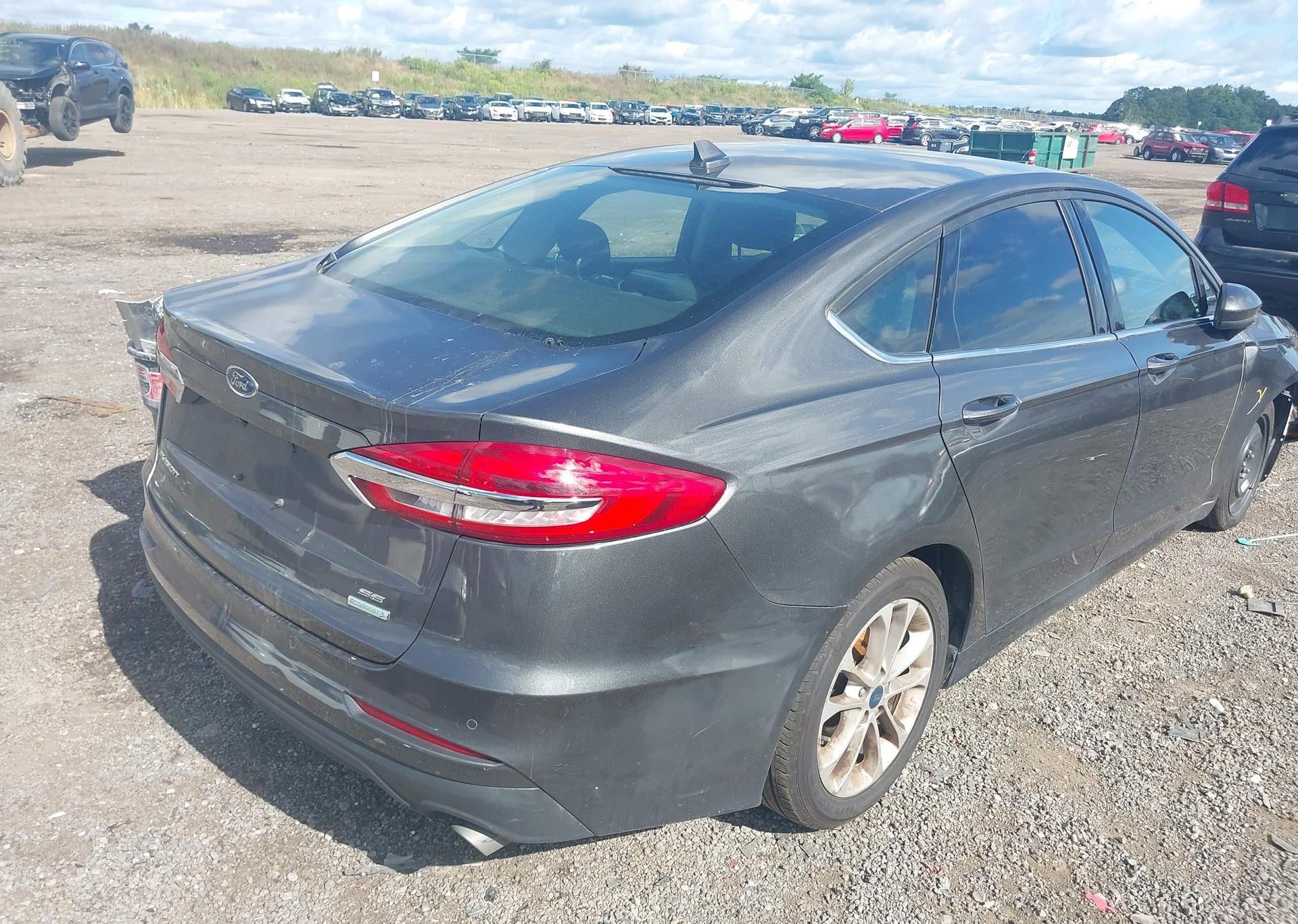 2019 FORD FUSION SE