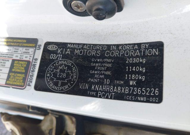 2011 KIA RONDO EX
