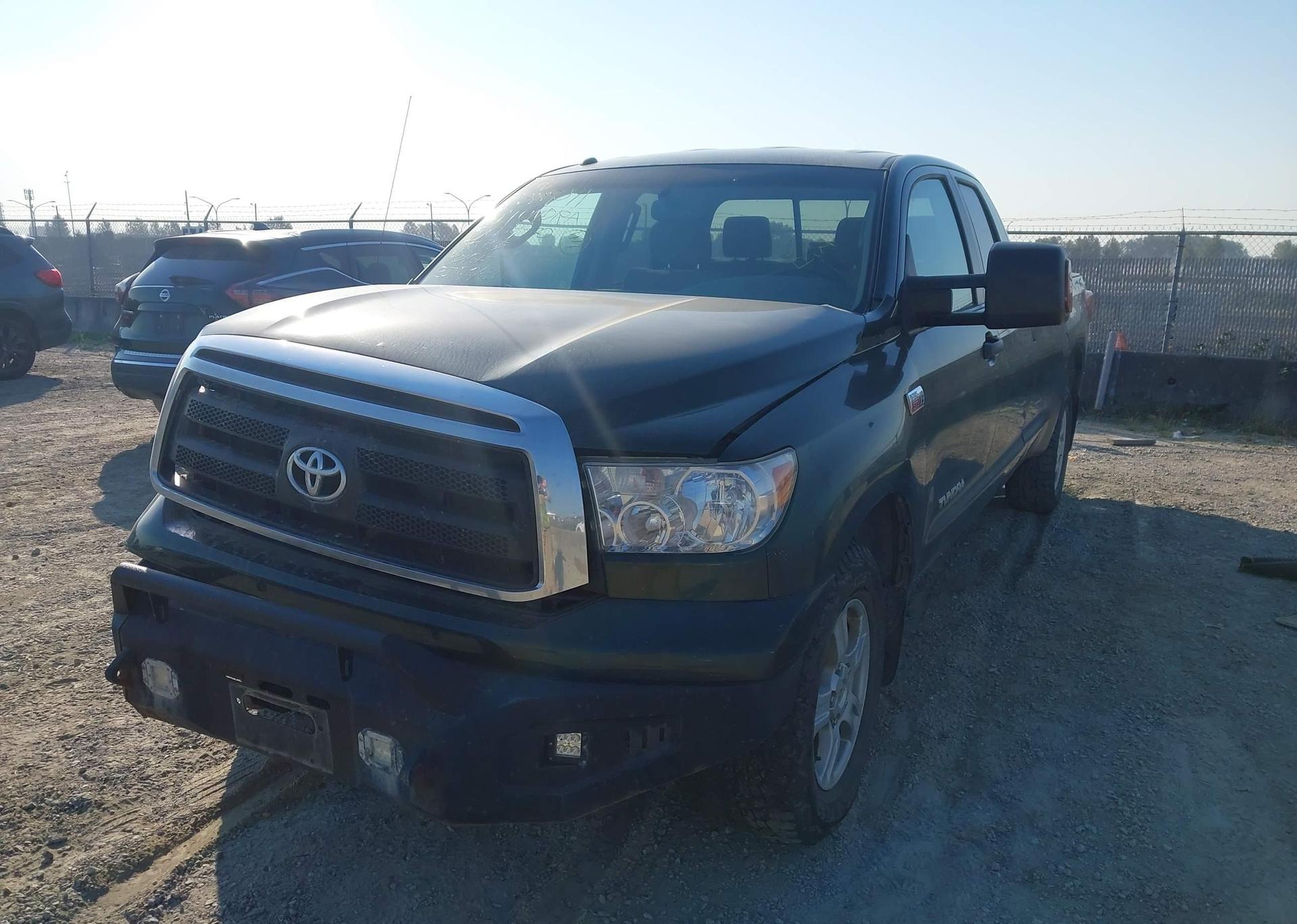 2010 TOYOTA TUNDRA DOUBLE CAB SR5