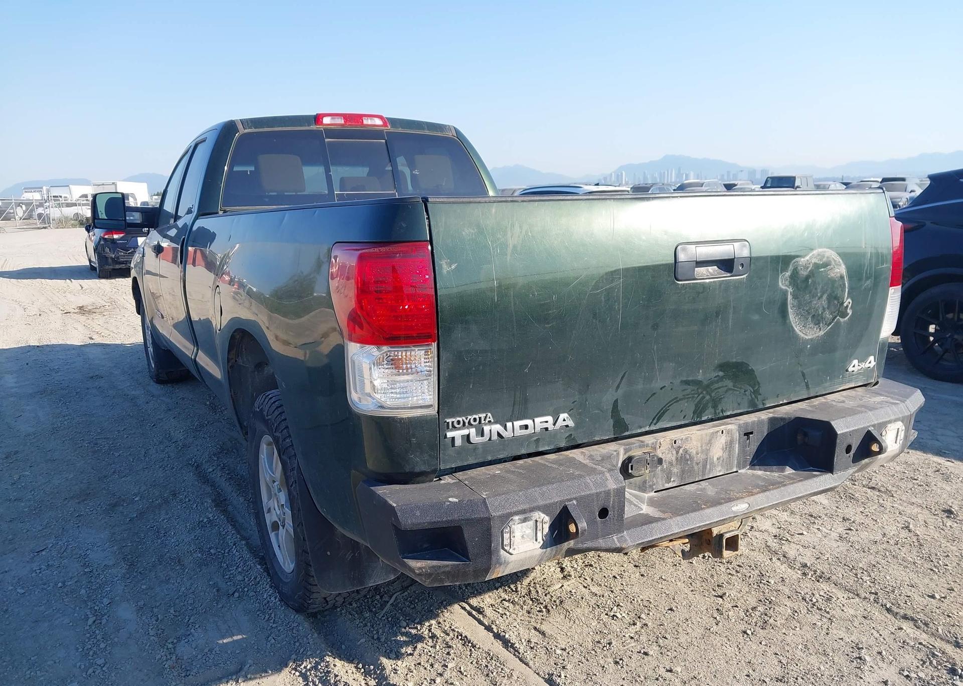 2010 TOYOTA TUNDRA DOUBLE CAB SR5