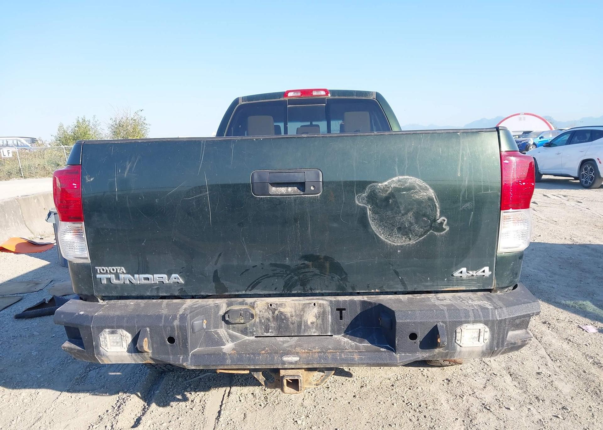 2010 TOYOTA TUNDRA DOUBLE CAB SR5