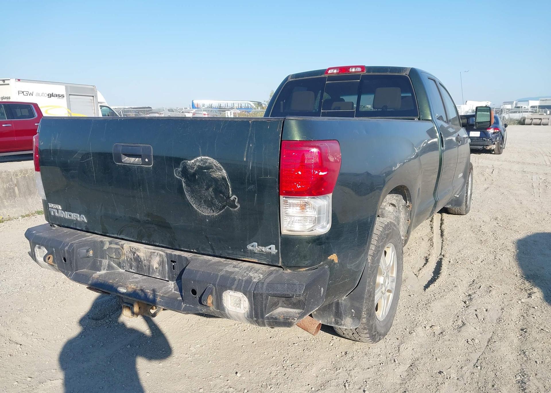 2010 TOYOTA TUNDRA DOUBLE CAB SR5