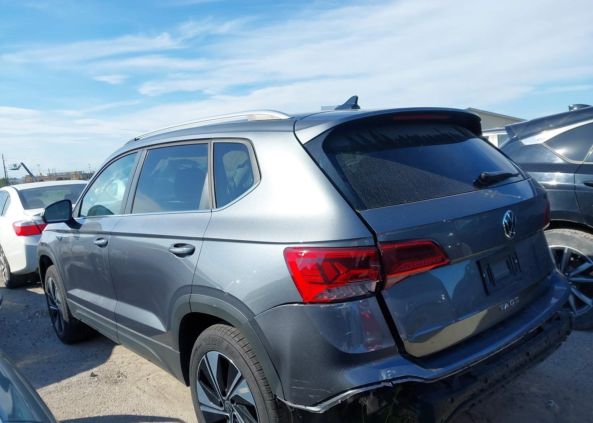 2024 VOLKSWAGEN TAOS SE
