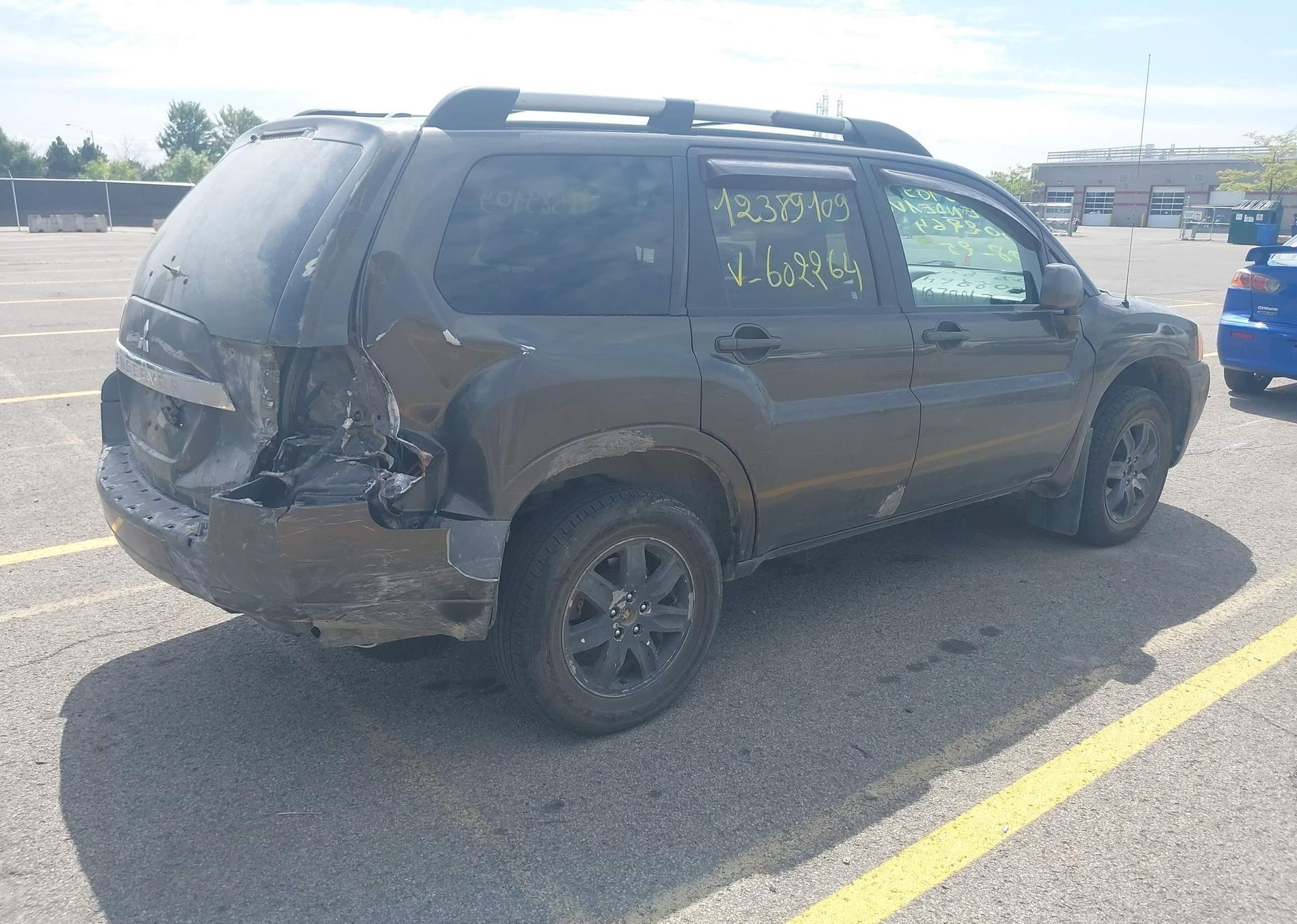 2011 MITSUBISHI ENDEAVOR