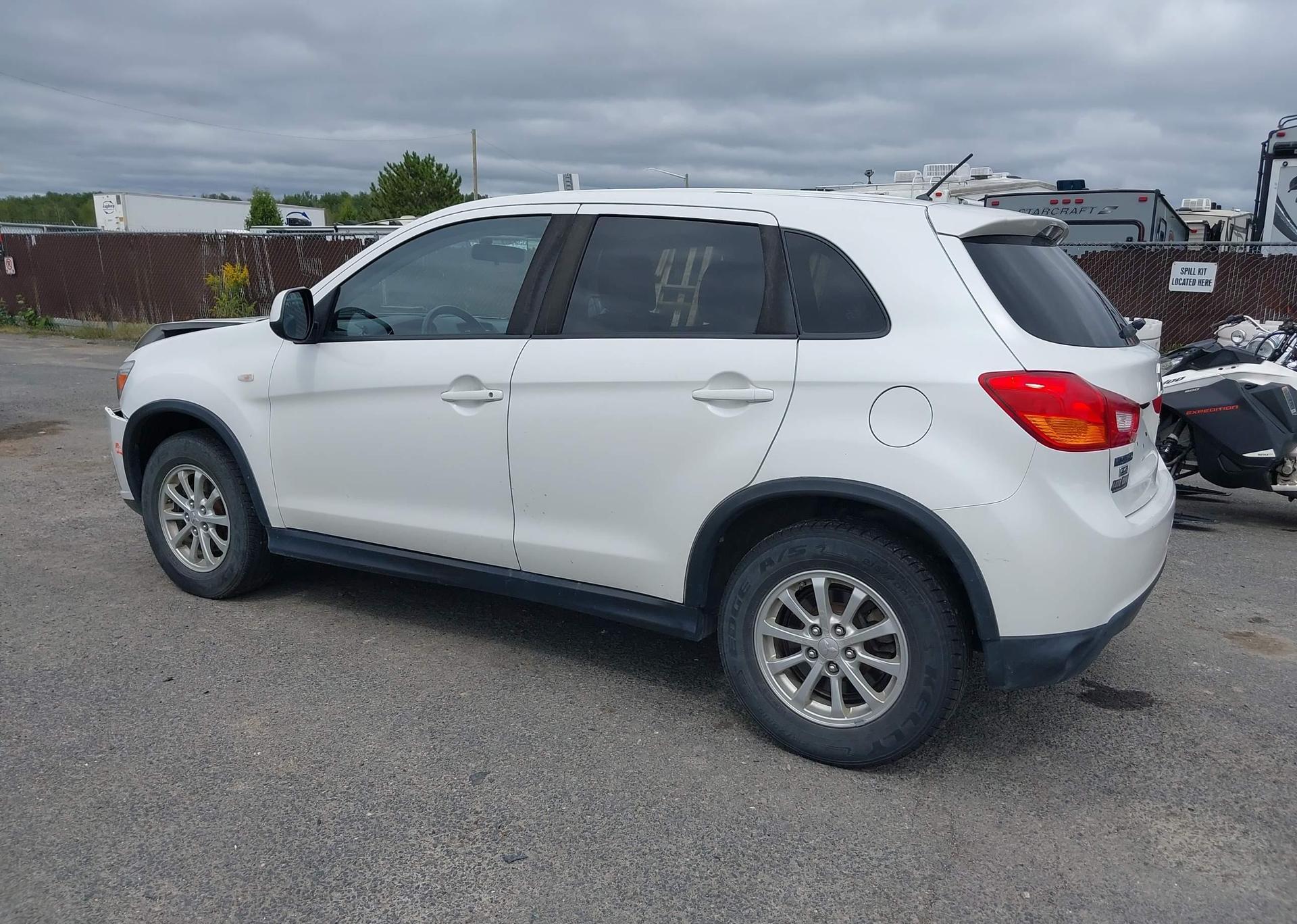 2016 MITSUBISHI RVR SE