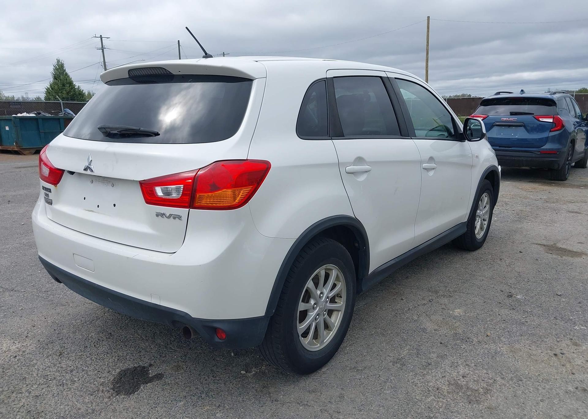 2016 MITSUBISHI RVR SE