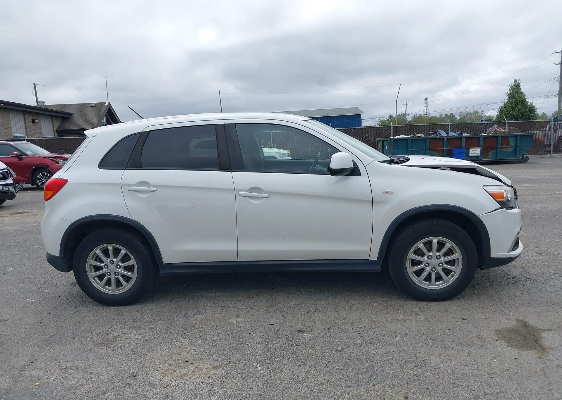 2016 MITSUBISHI RVR SE