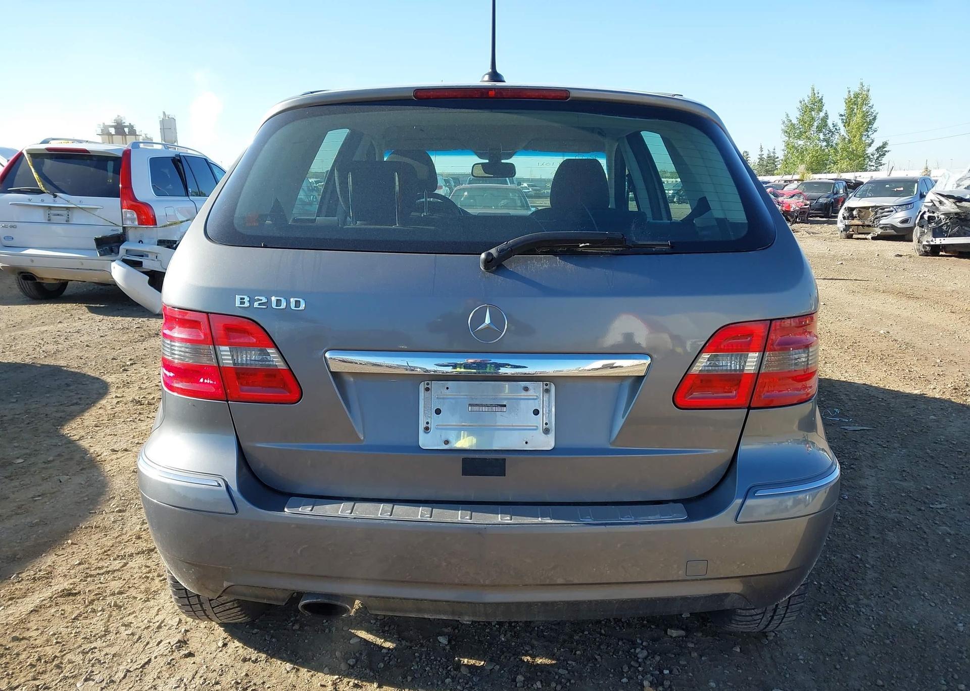 2010 MERCEDES-BENZ B200