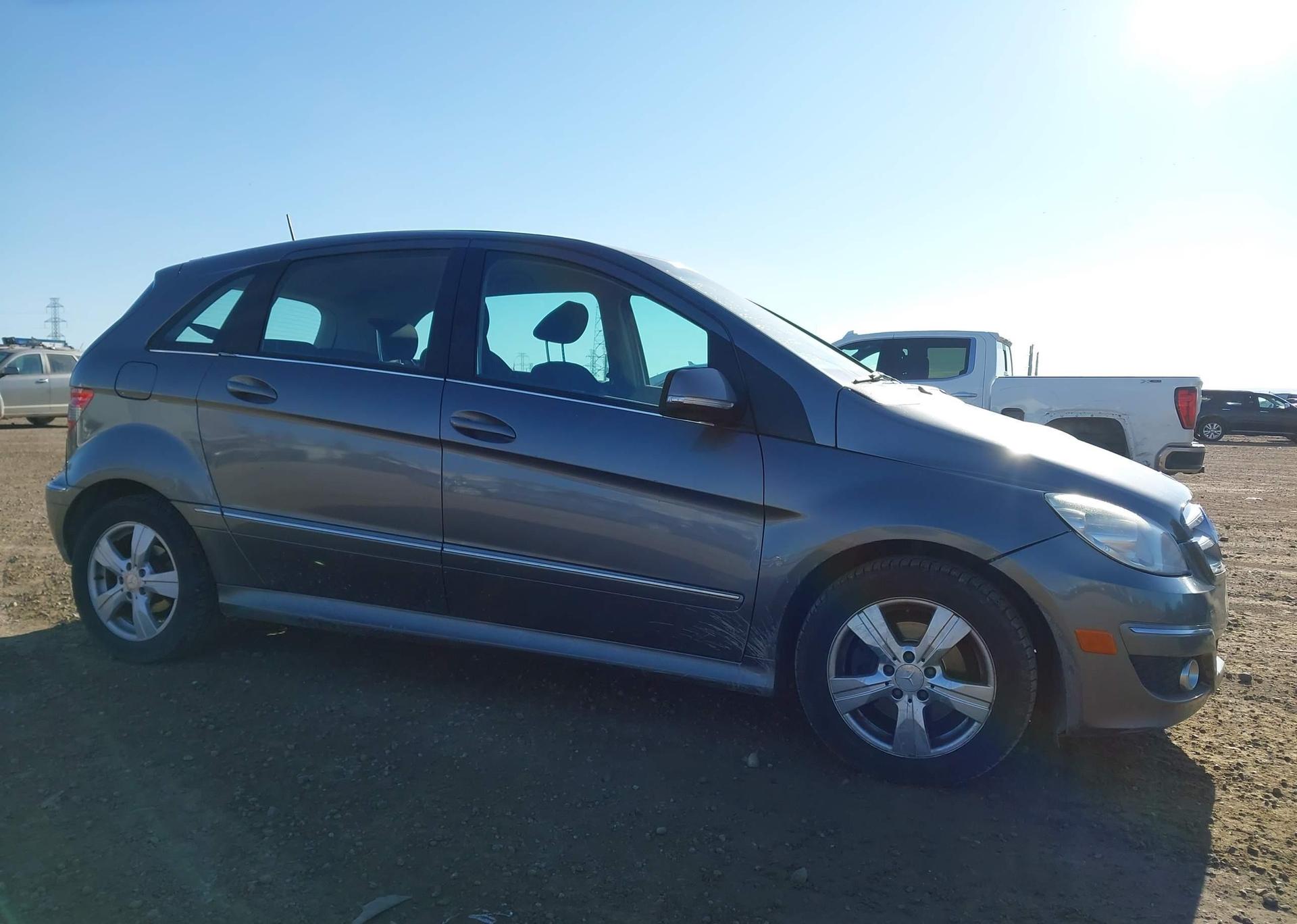 2010 MERCEDES-BENZ B200
