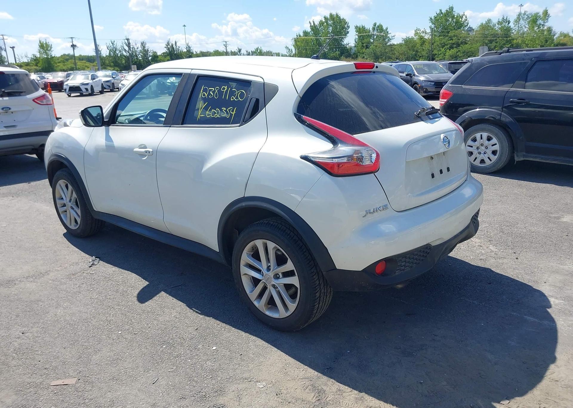 2016 NISSAN juke